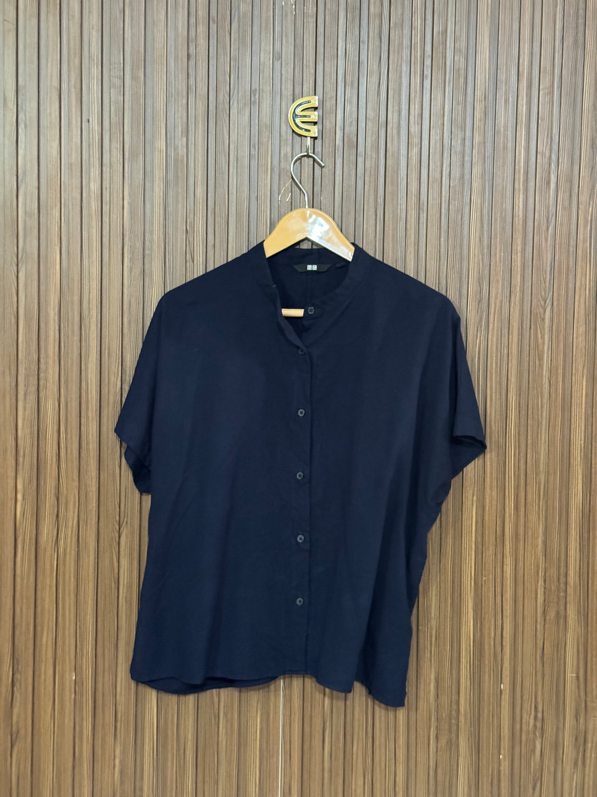 Chest 23 Length 24 Fabric Silk Modern Top