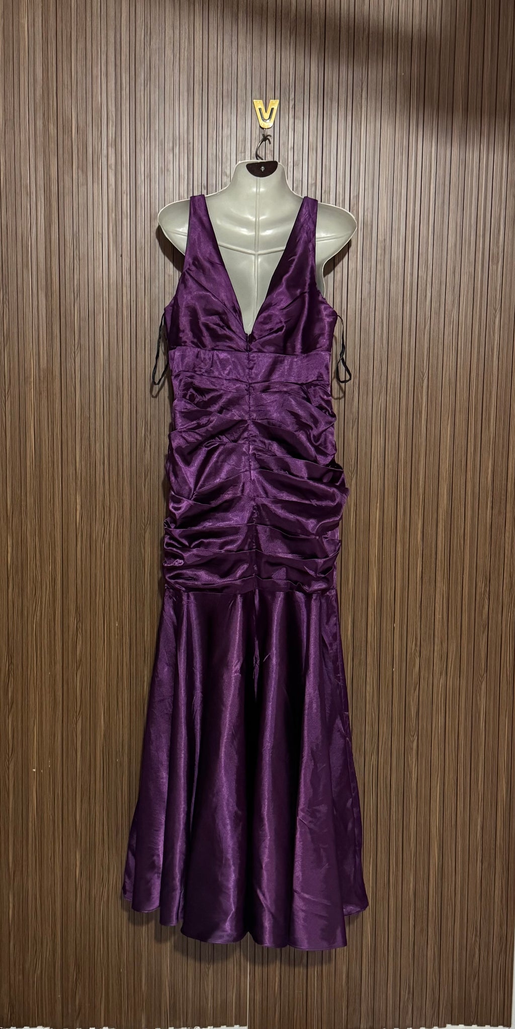 Chest 16 Length 57 Fabric Silk Ruched Gown