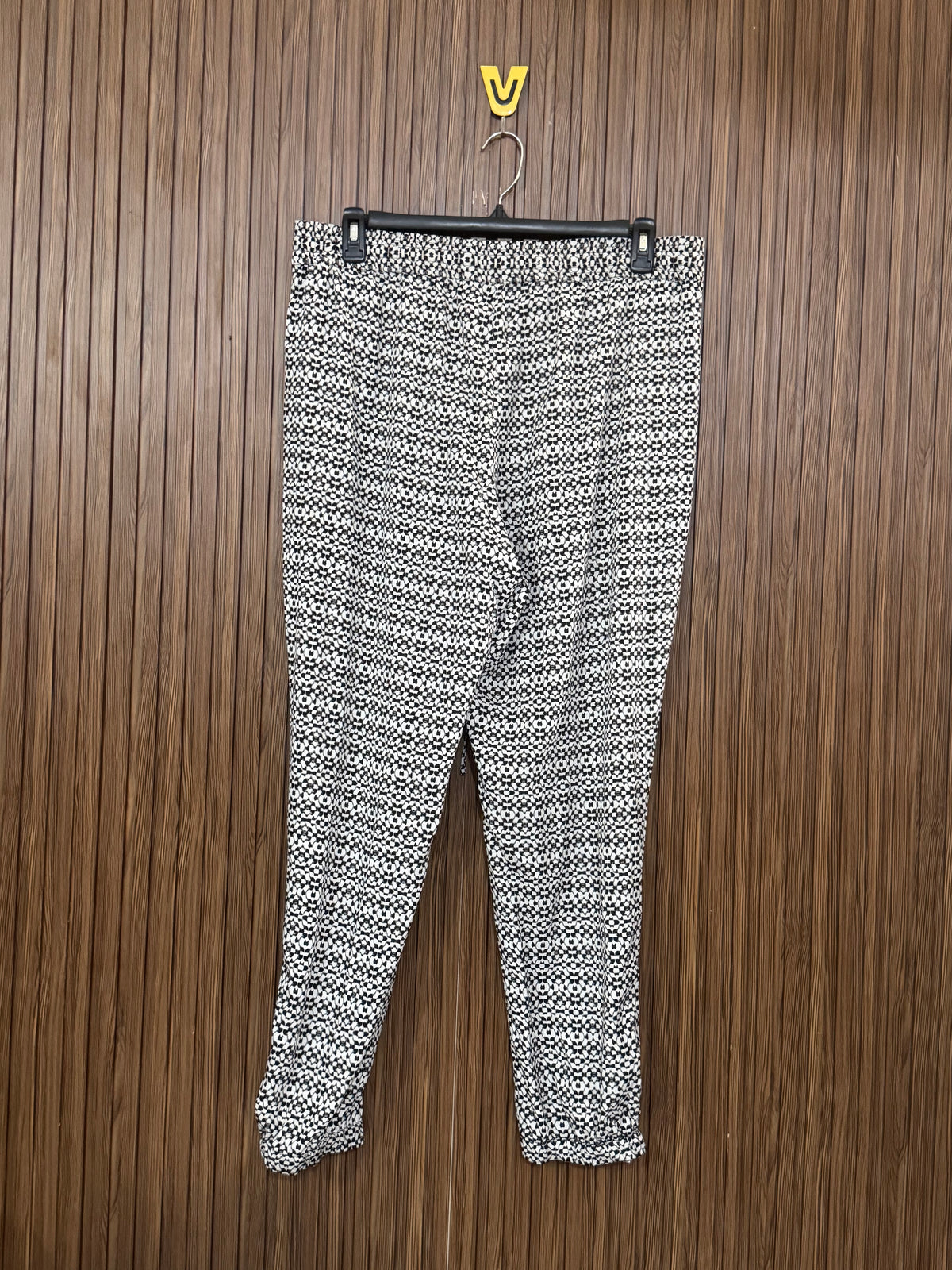 Waist 38 to 36 Length 41 Fabric Shifon Light Knit