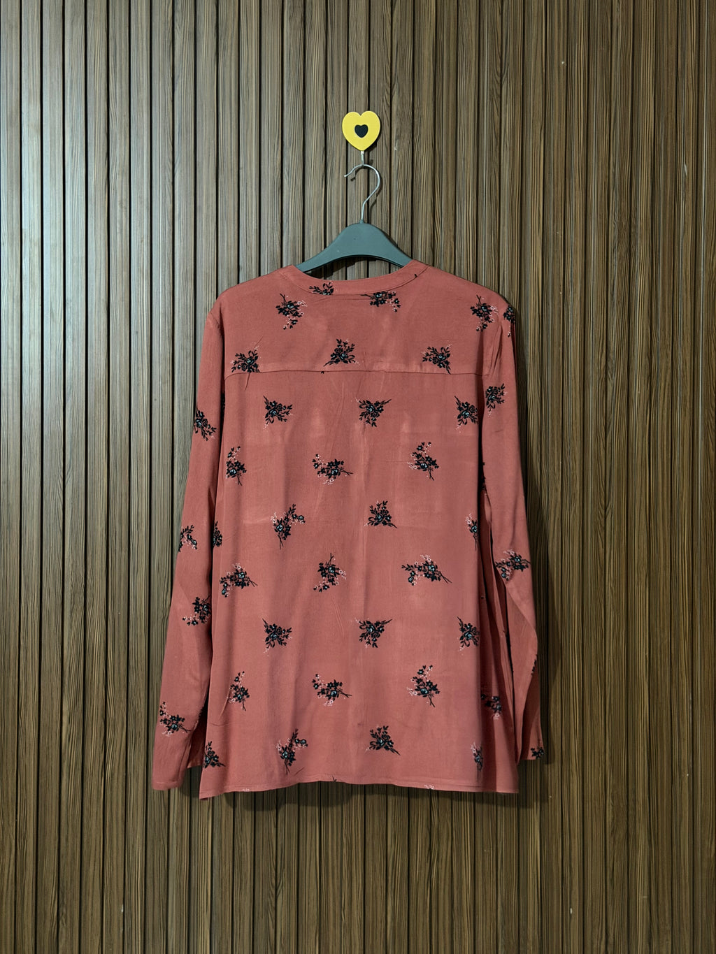 Chest 20 Length 27 Premium Floral Button-Down Shirt