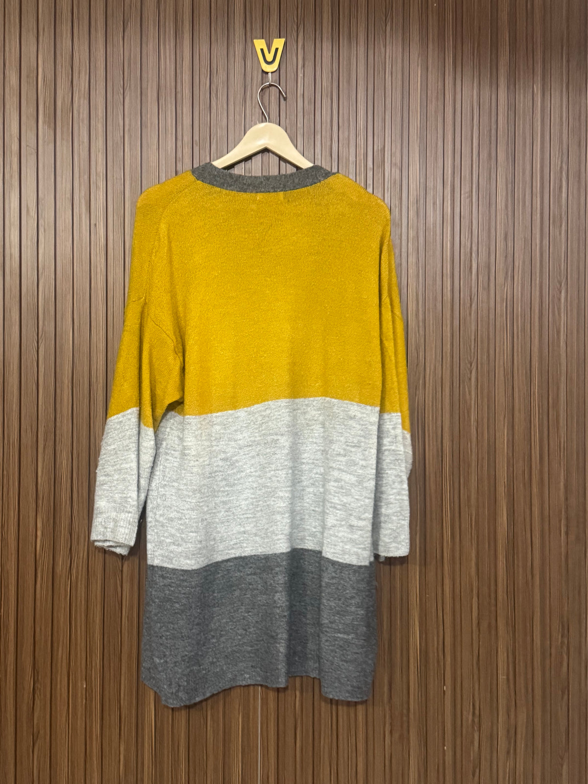 Chest Medium Length 32 Chic Front Open