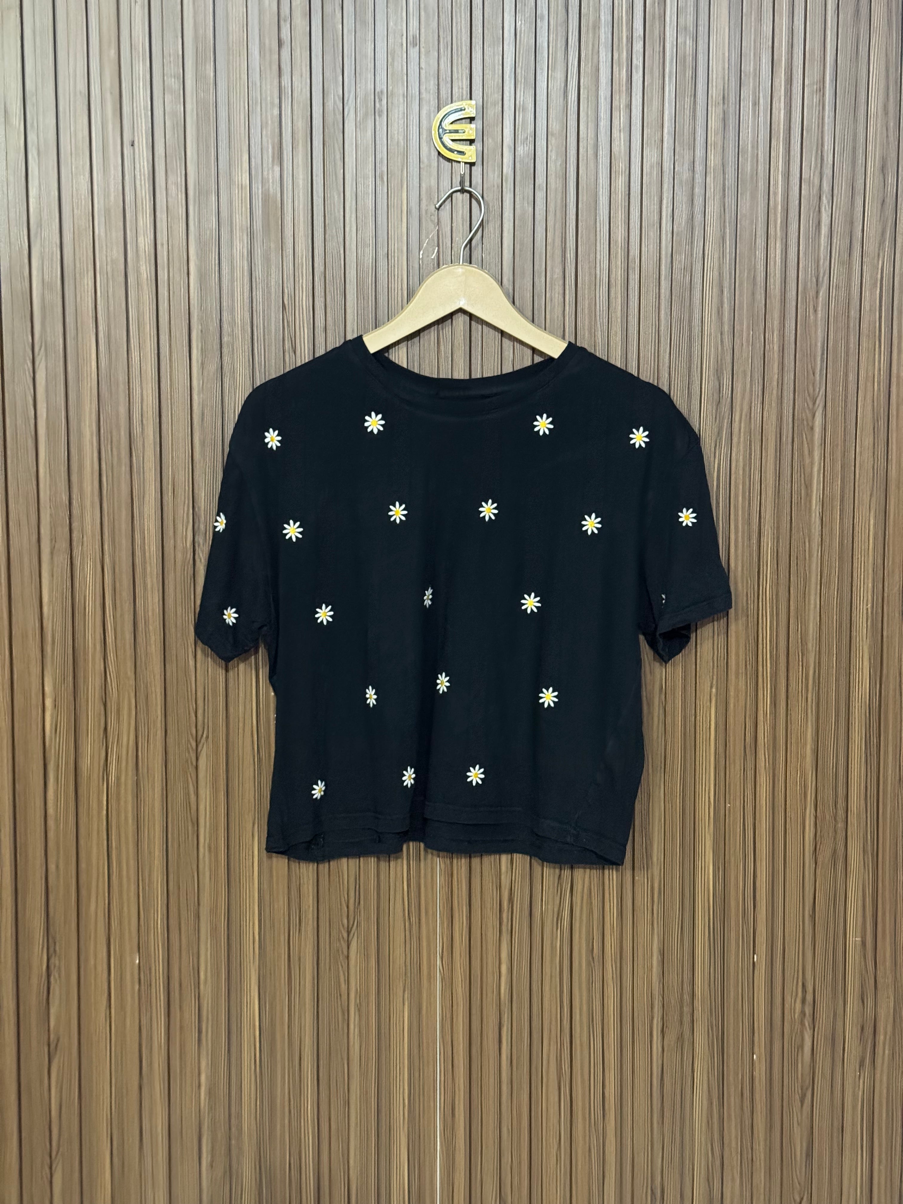 Chest 19 Length 19 Street Style crop top