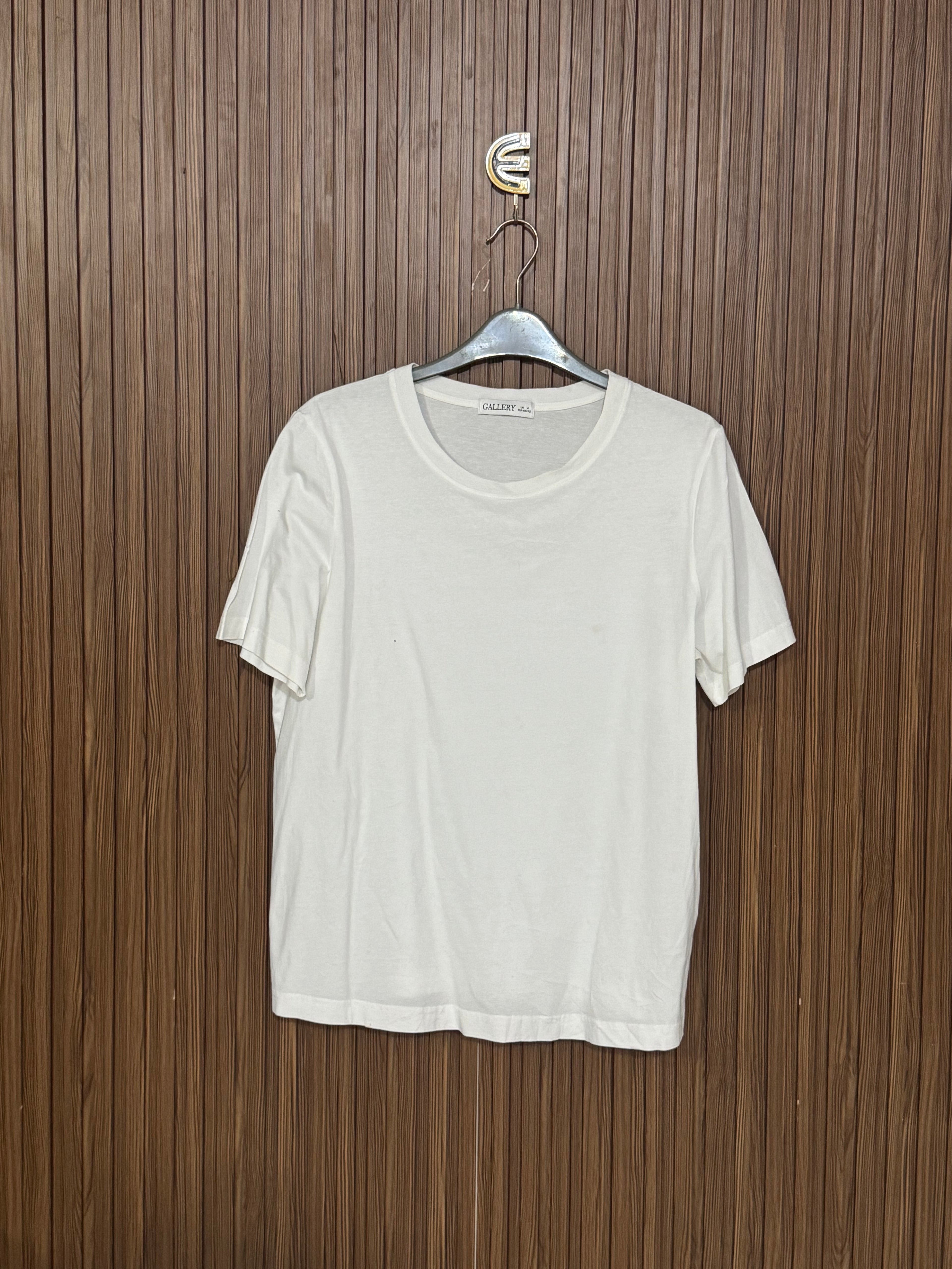 Chest 19 Length 24 Simple Light Shirt