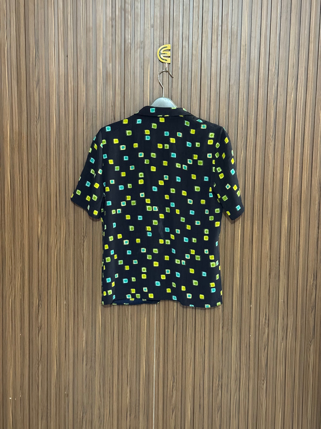 Chest 18 length 23 Fabric Shifon Black Square Print