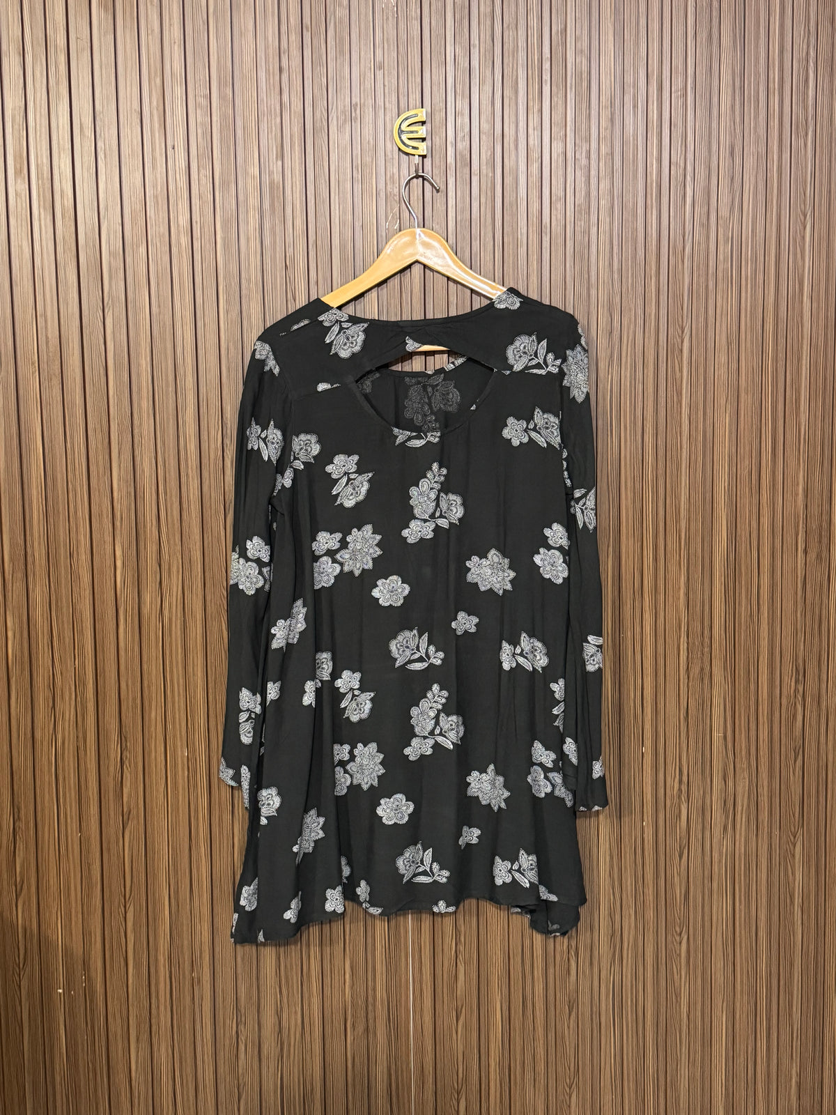 Chest 21 Length 32 Fabric Shifon Plaid Top