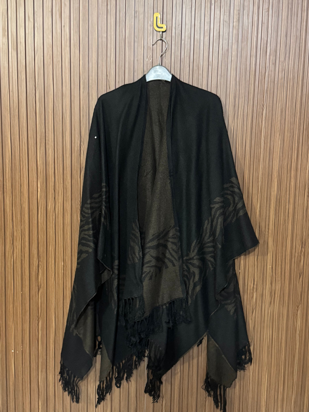 Western Warm Cape Shawl