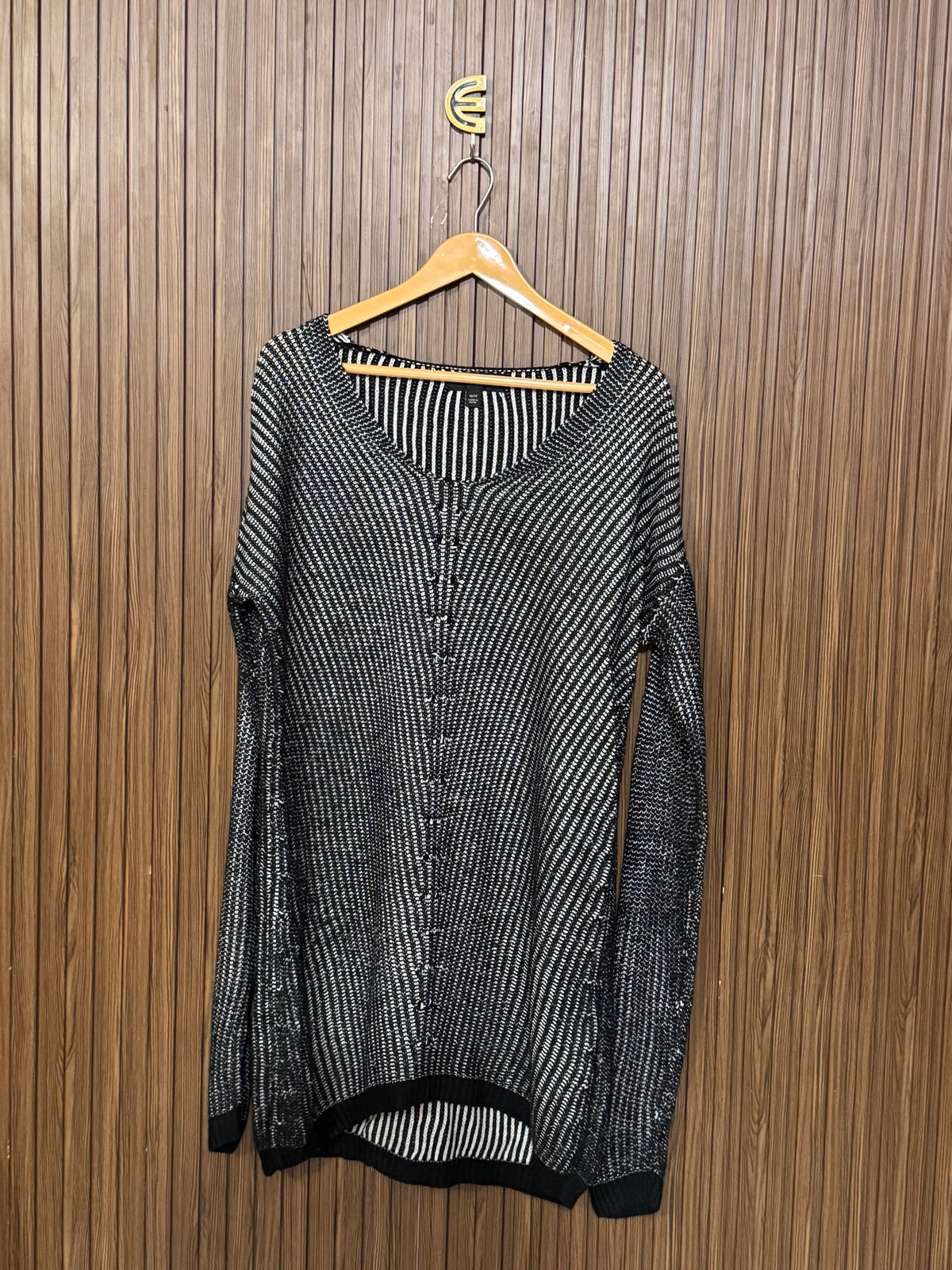 Chest 22 Length 34 Crew Neck Sweater