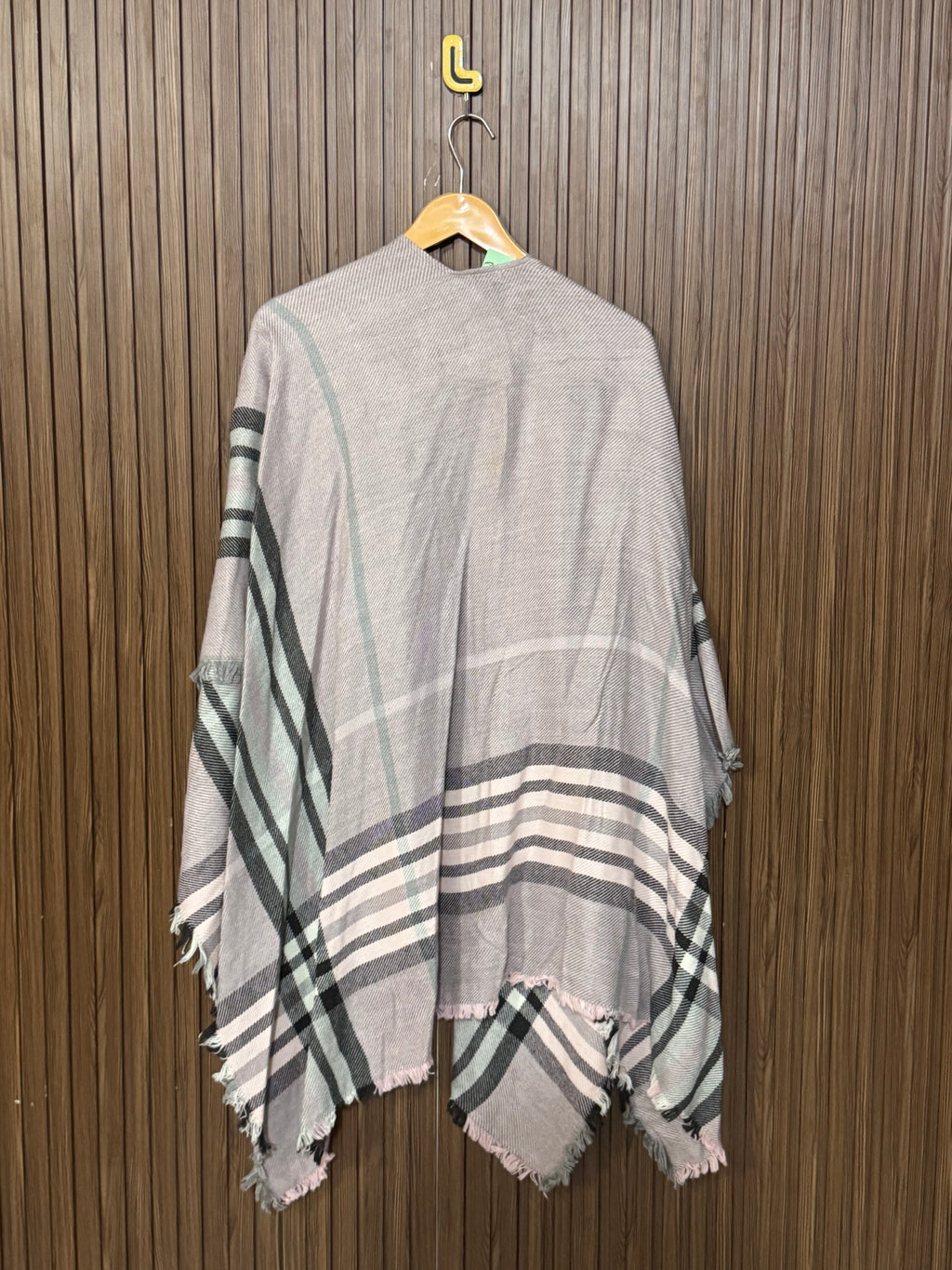 Simple Net Cape Shawl