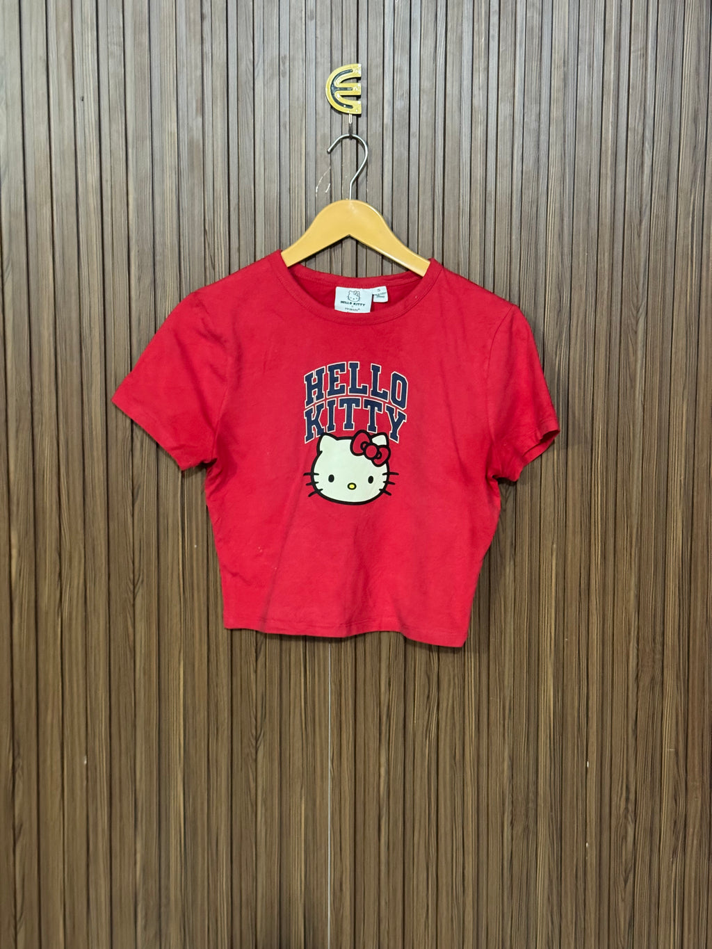 Chest 16 Length 17 Weekend crop top