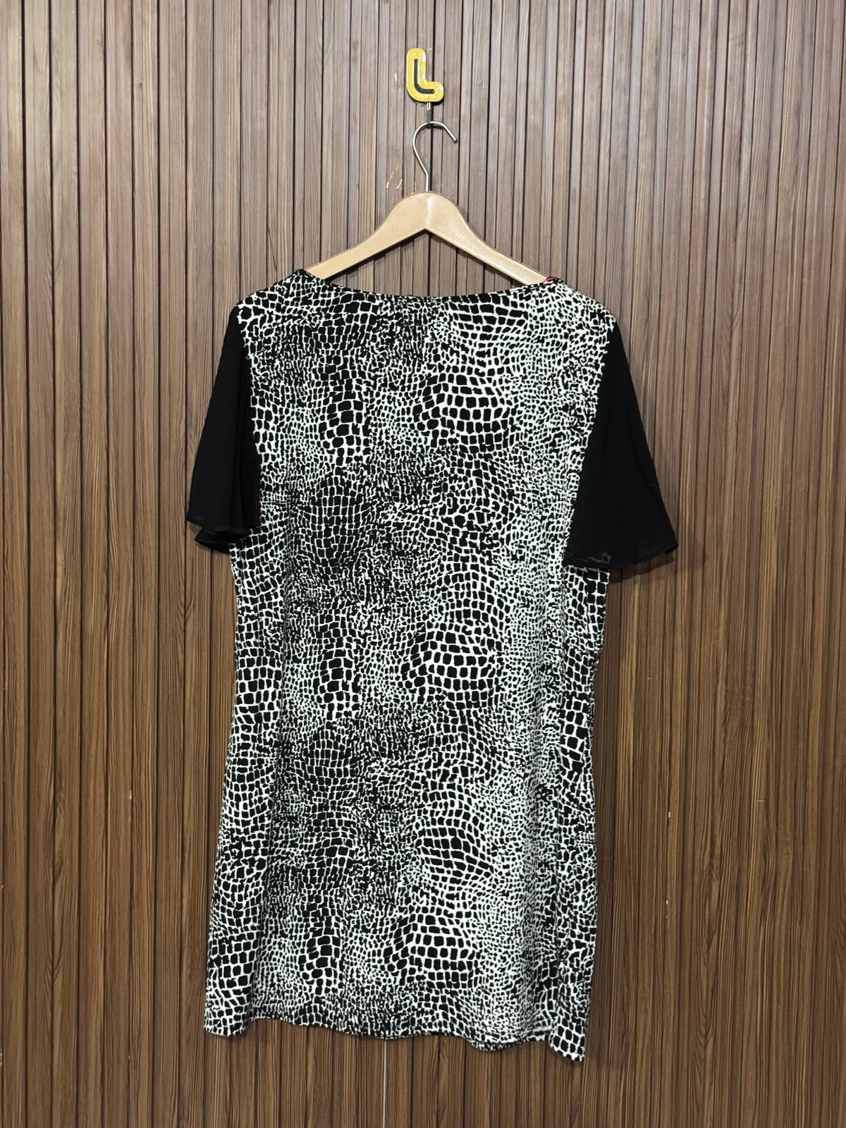 Chest 21 Length 33 Fabric Elastic Kurti Style Long Top