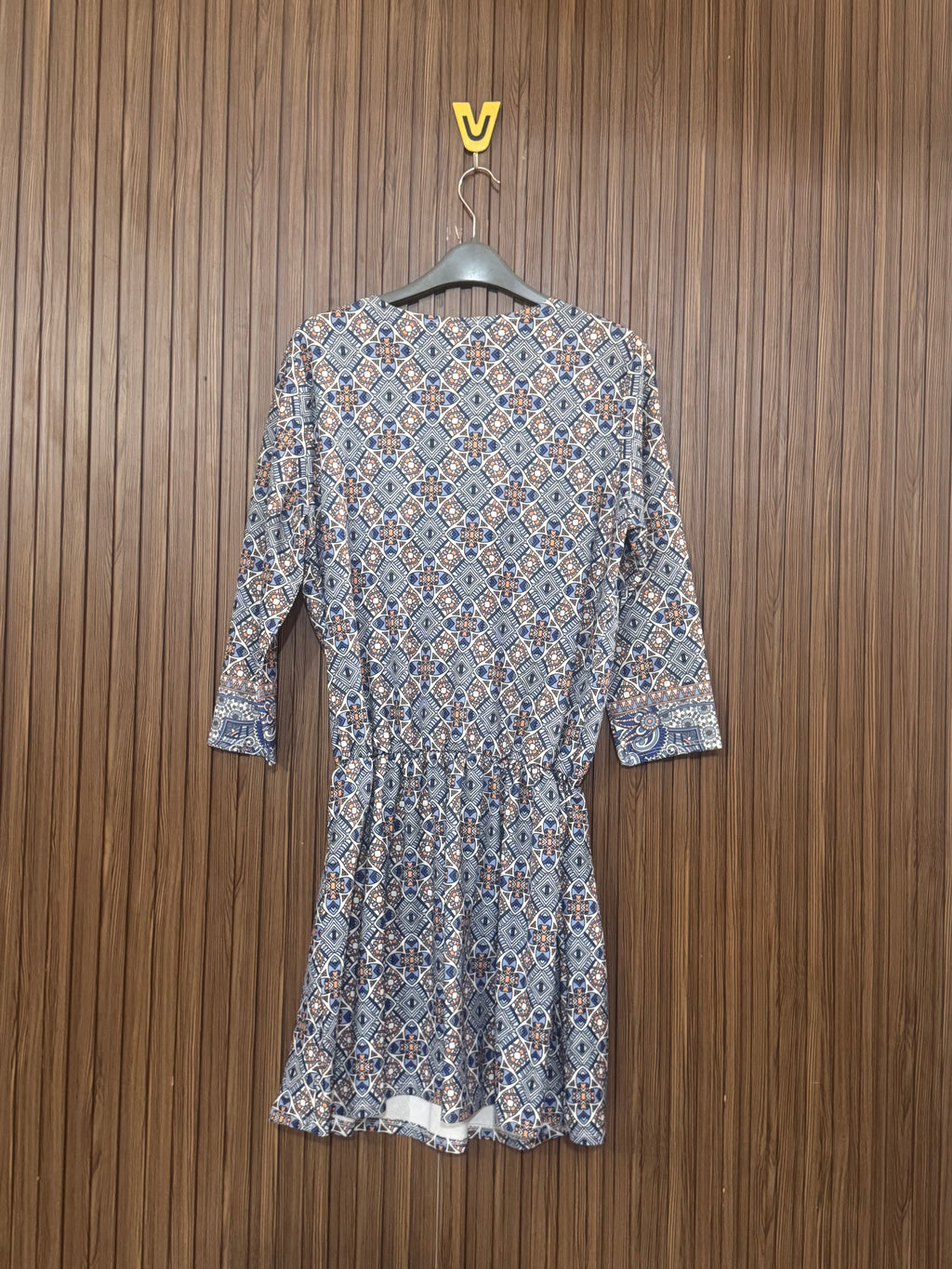 Chest 19 Length 26 Fabric Silk Casual Glow