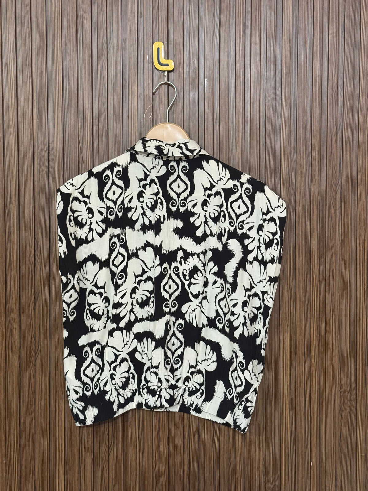 Chest 20 Length 19 Fabric Silk Shifon Street Vibe Crop Top