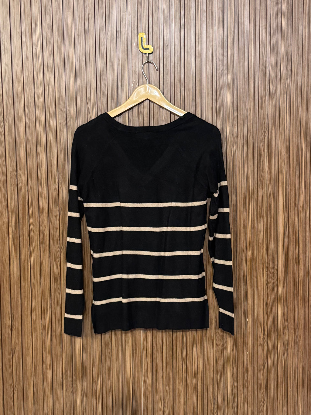 Chest 16 Length 23 Flannel Knit Heavy Sweater