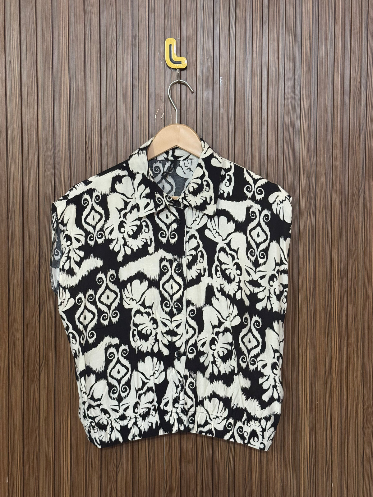Chest 20 Length 19 Fabric Silk Shifon Street Vibe Crop Top