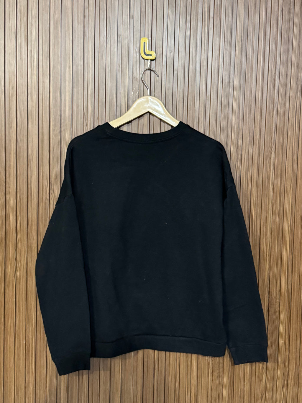 Chest 20 Length 22 Floral Winter Crop