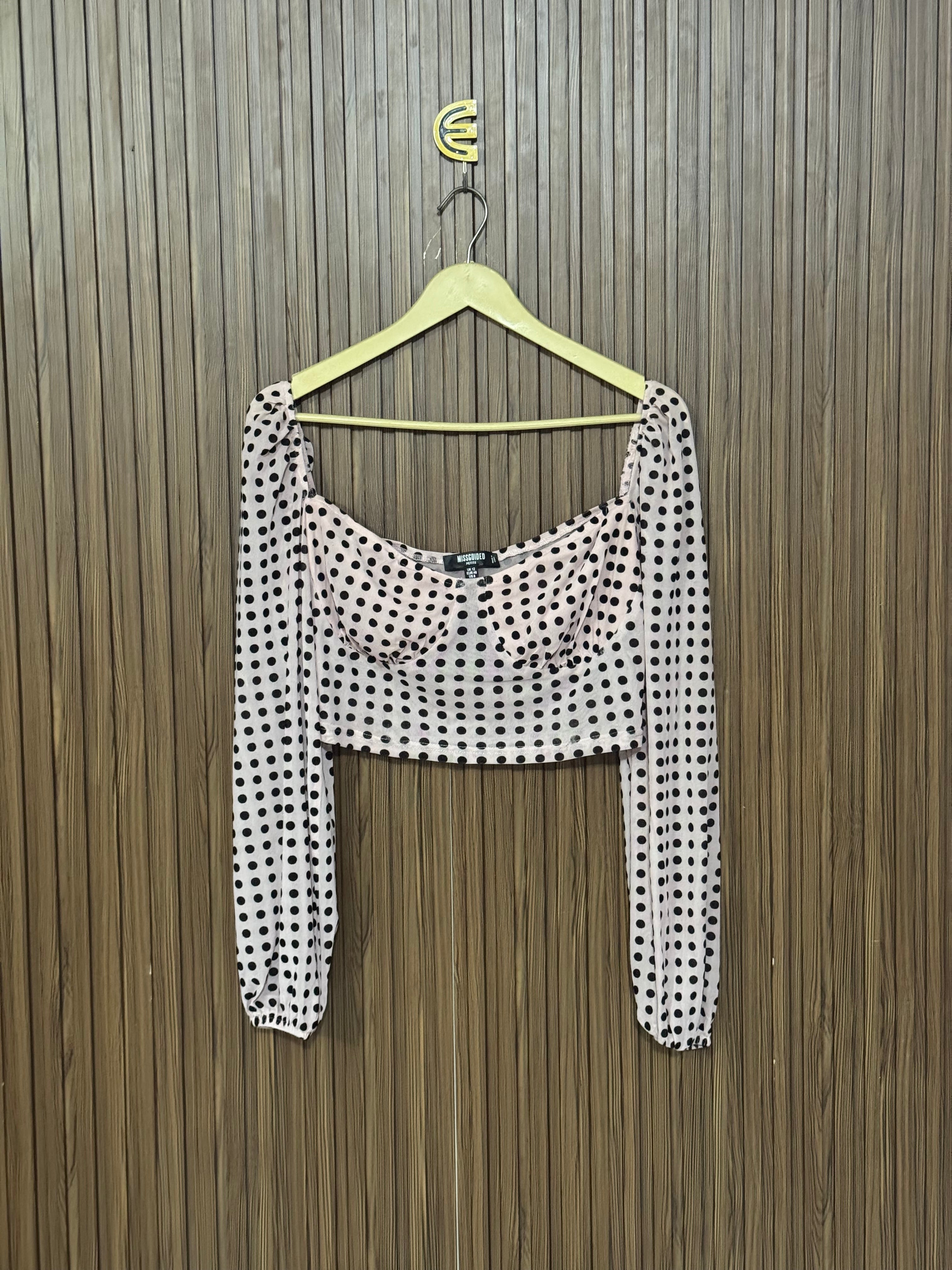 Chest 18 Length 14 Modern crop top