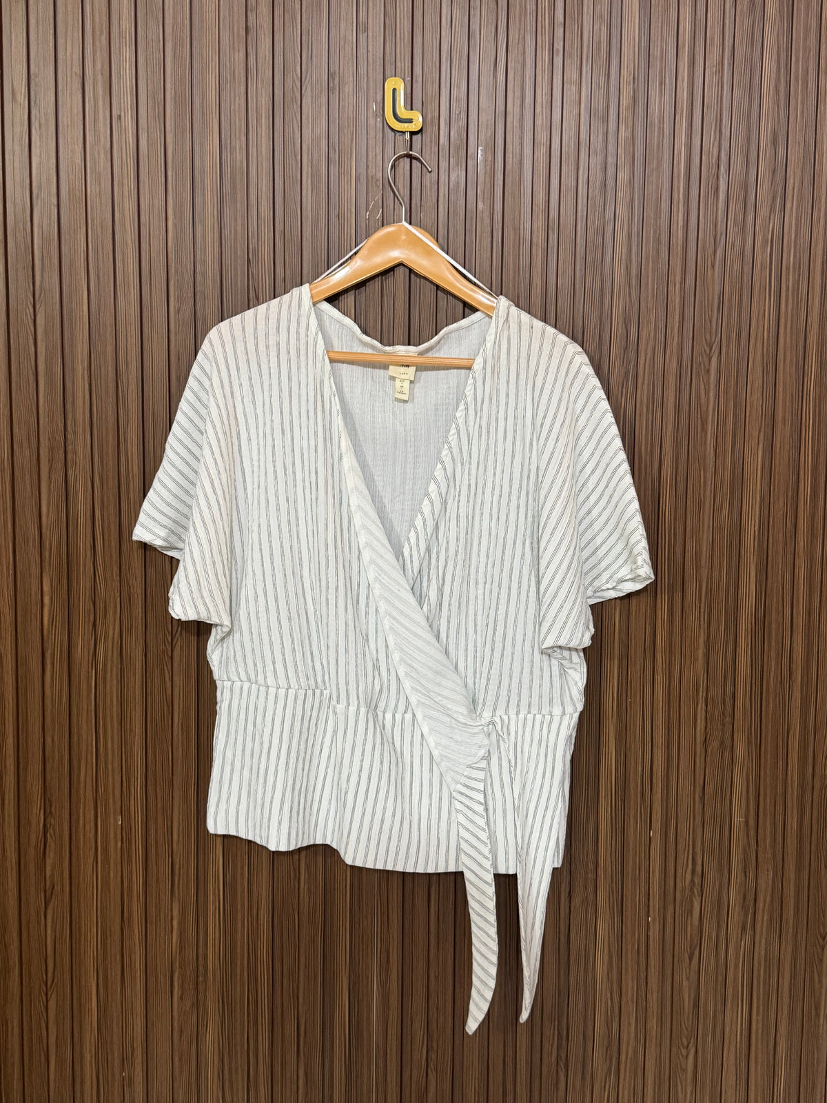 Chest 23 Length 23 Weekend Glow Crop Top