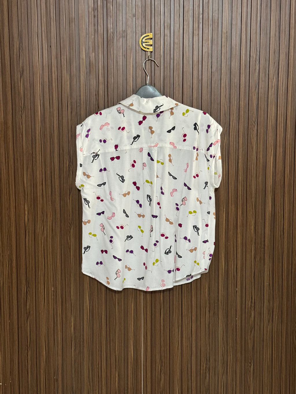 Chest 20 length 22 Fabric Loan White Novelty