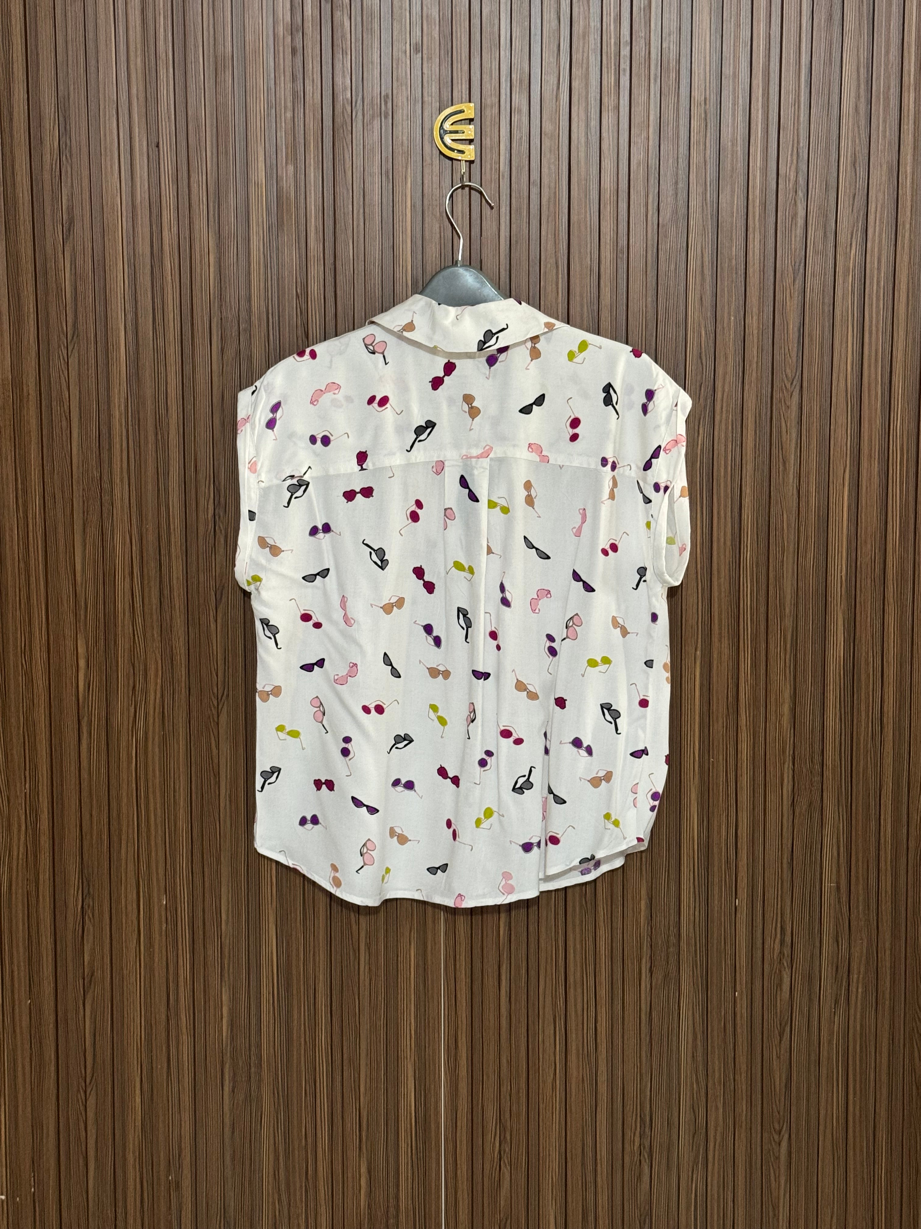 Chest 20 length 22 Fabric Loan White Novelty