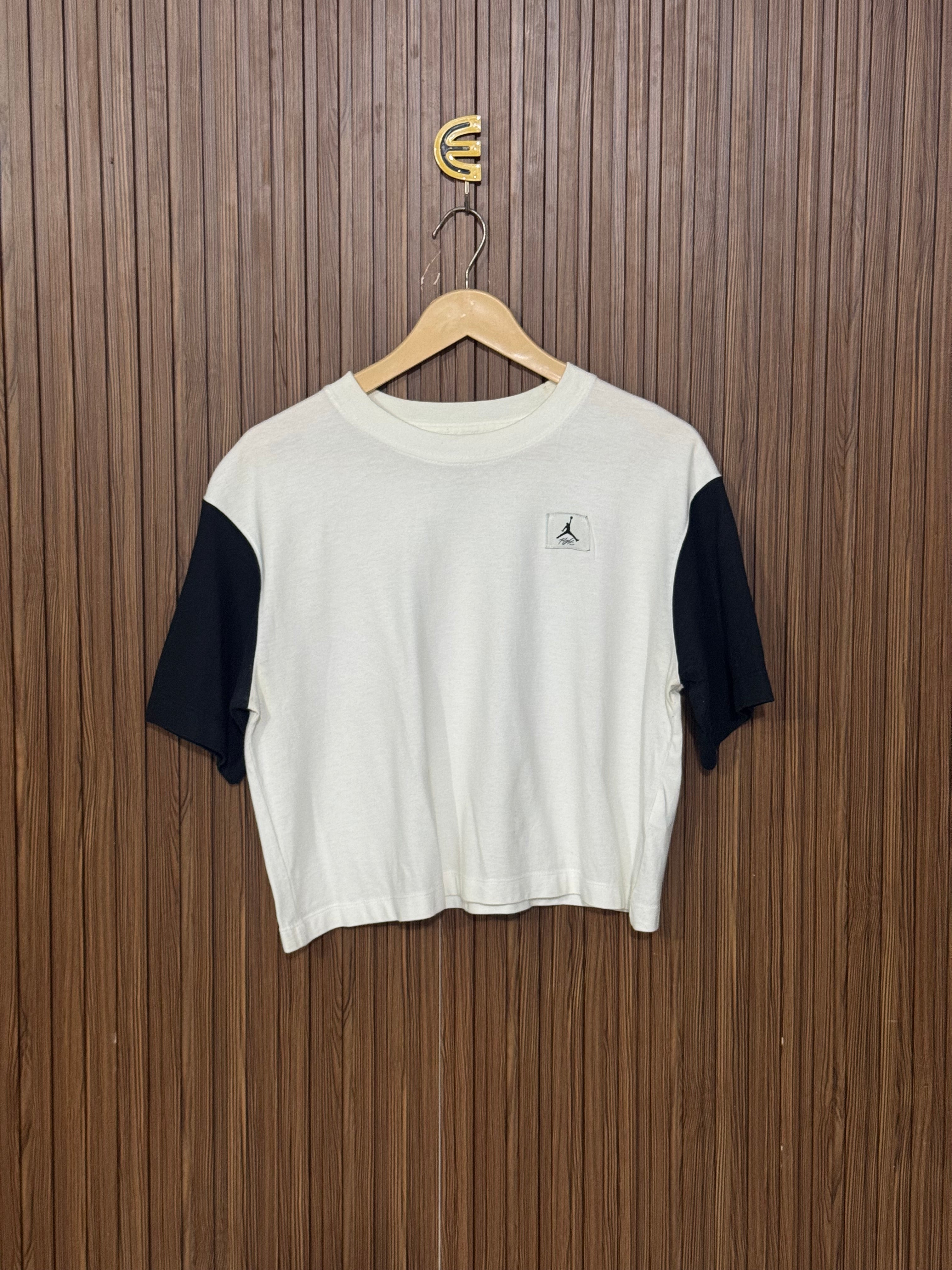 Chest 20 Length 19 Livia Fit crop top