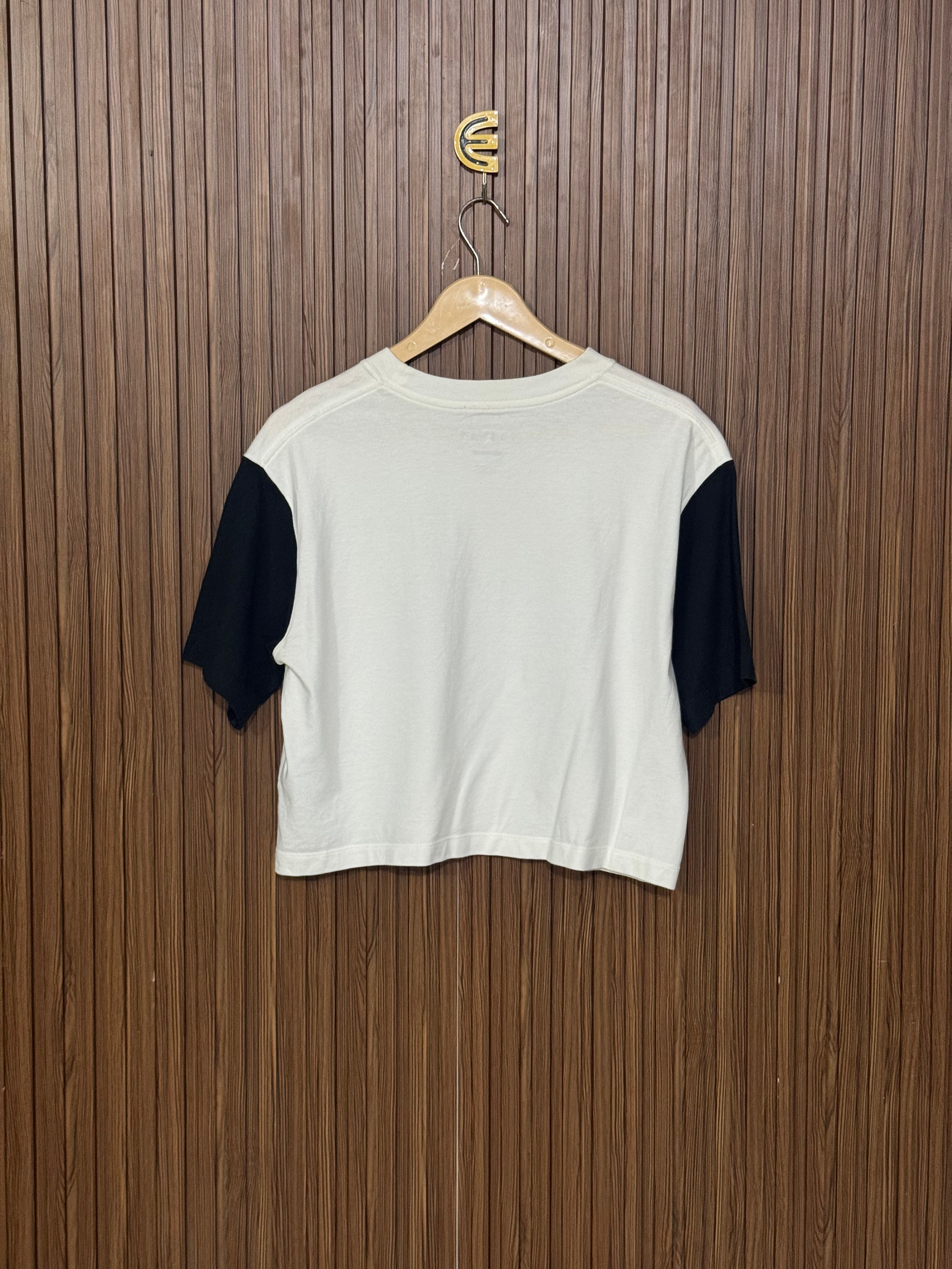 Chest 20 Length 19 Livia Fit crop top