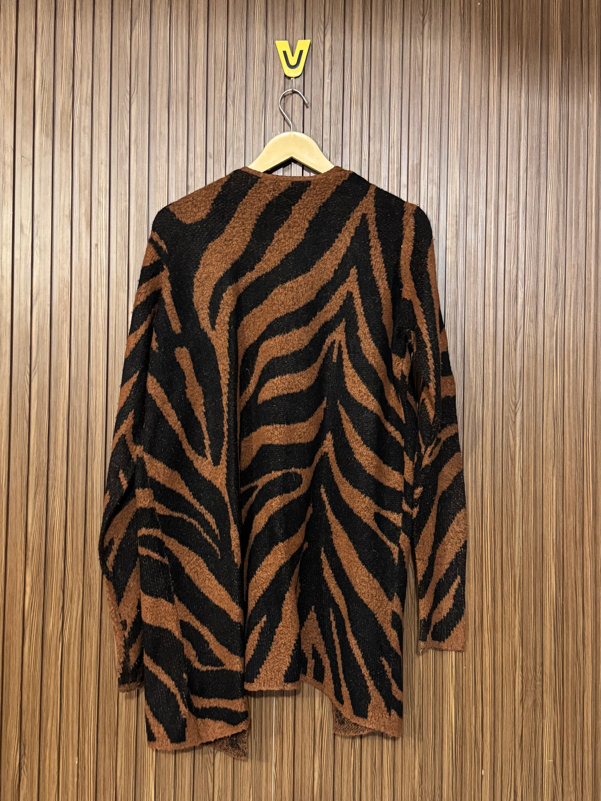 Chest Medium Length 30 Chunky Knit Front Open