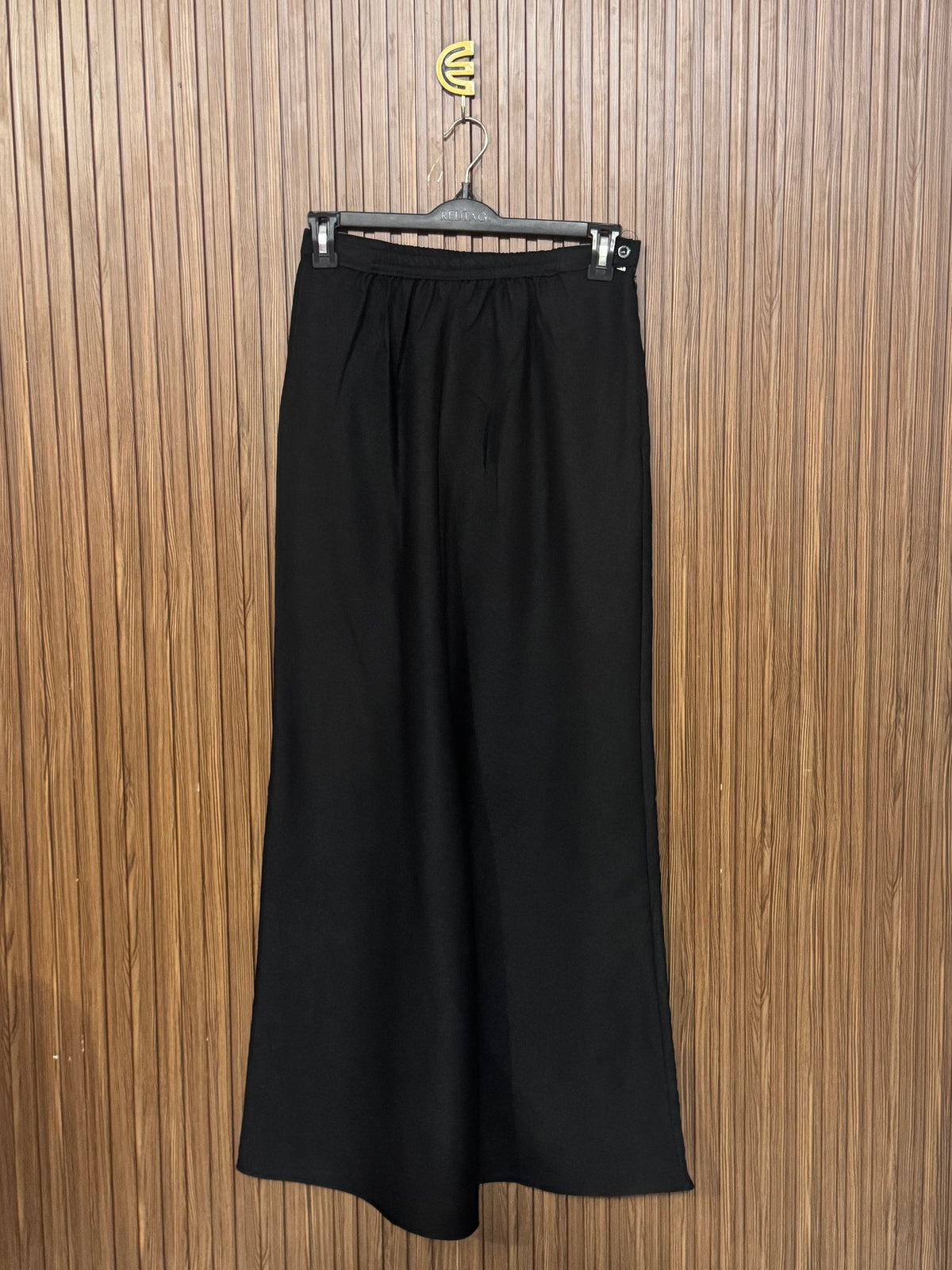 Waist 28 to 30 Length 39 Fabric Silk Loose Fit Skirt