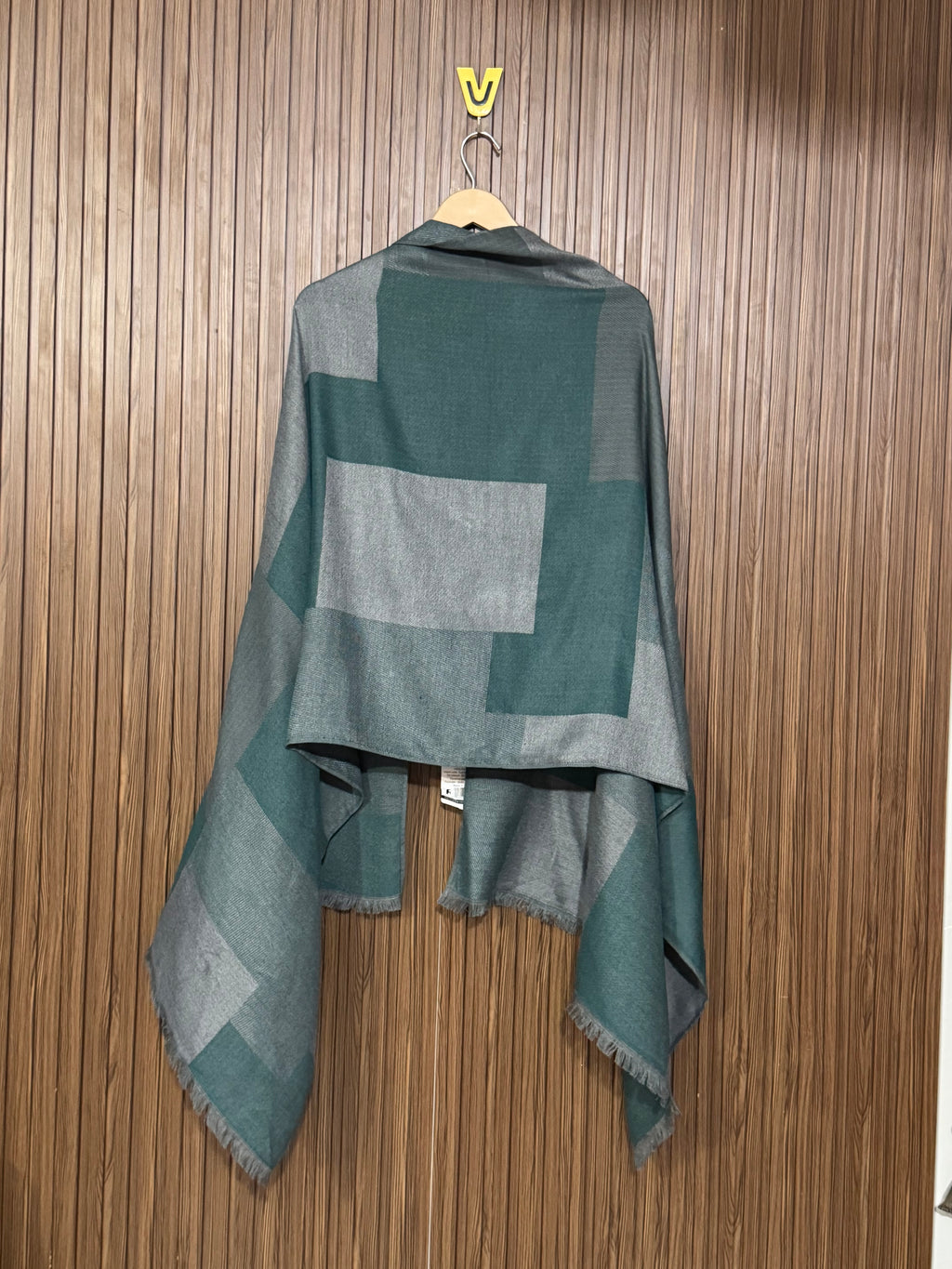 Western Classic Style Shawl