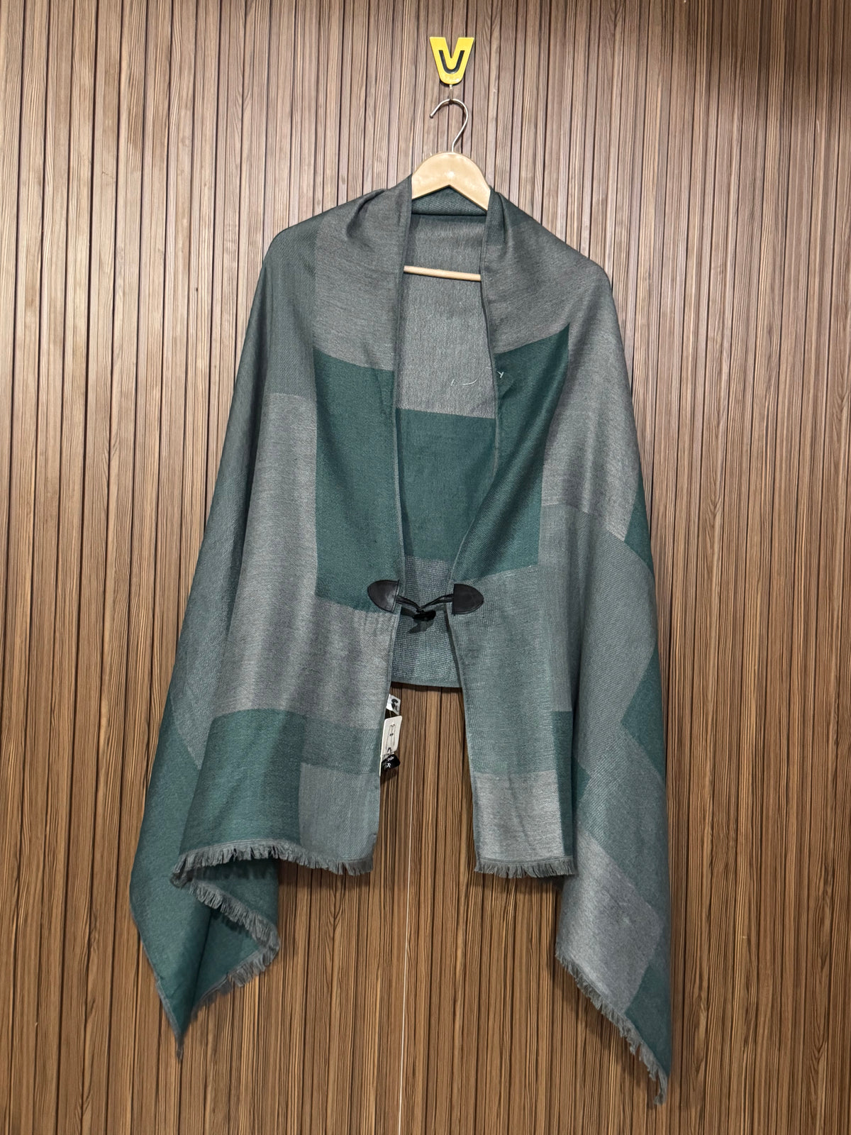 Western Classic Style Shawl