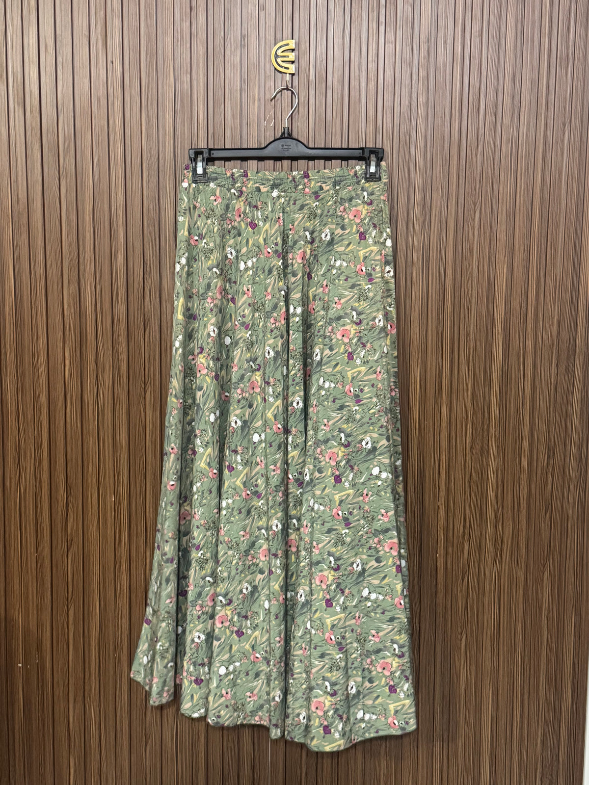 Waist 30 to 32 Length 39 Fabric Silk Pencil Skirt