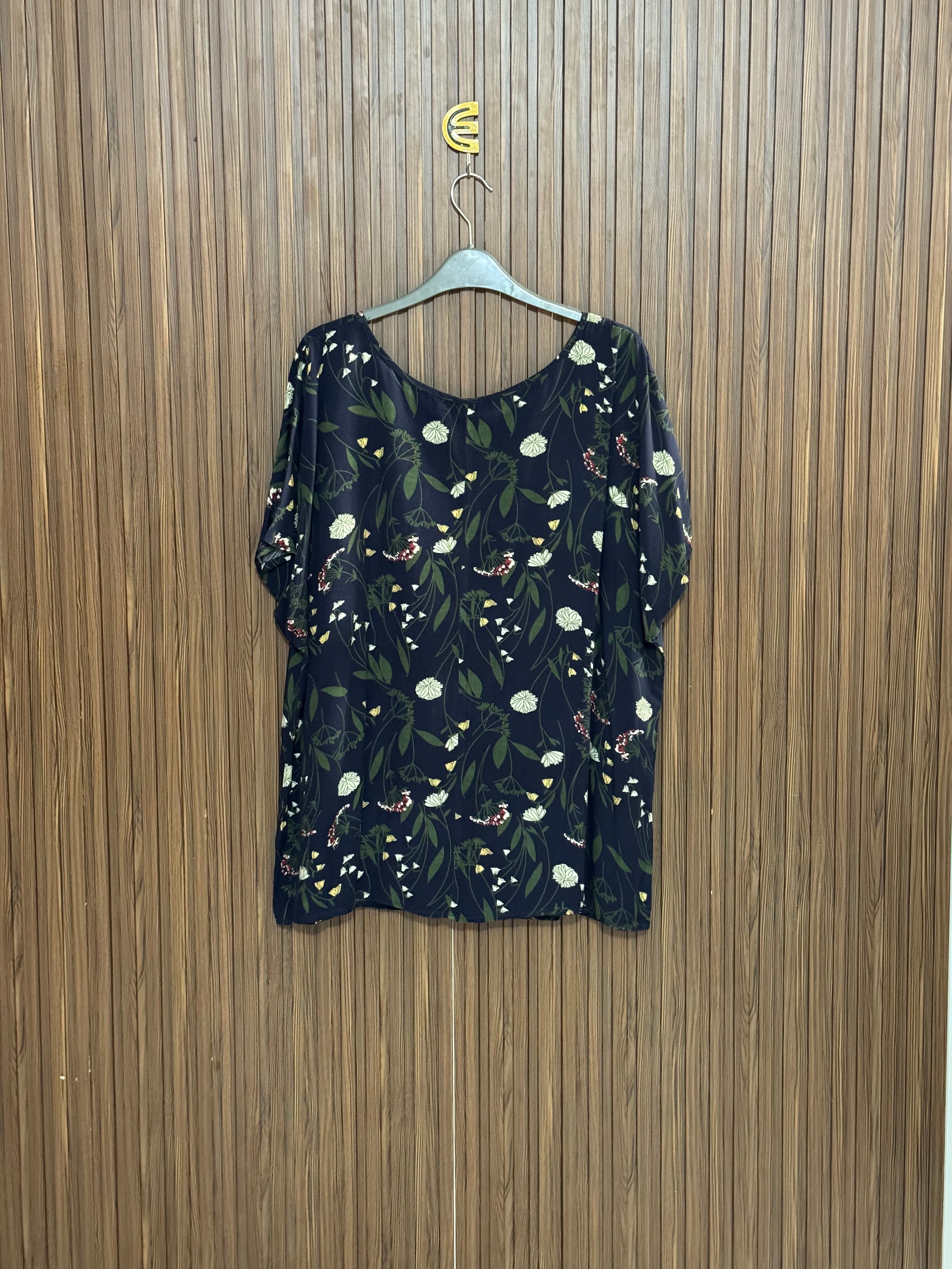 Chest 23 length 28 Fabric Nylon Wildflower Printed