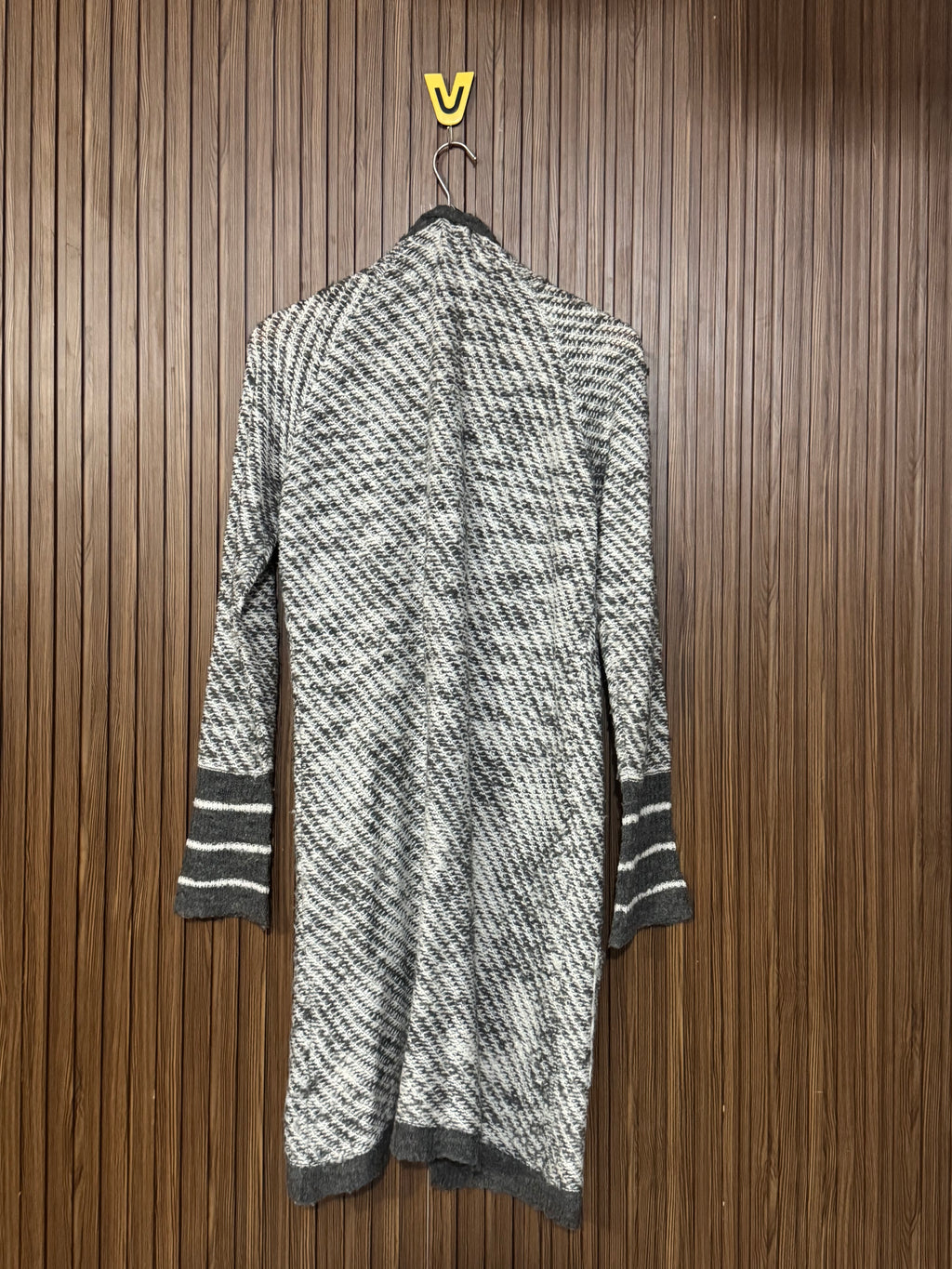 Chest Large Length 37 Button Knit Front Open