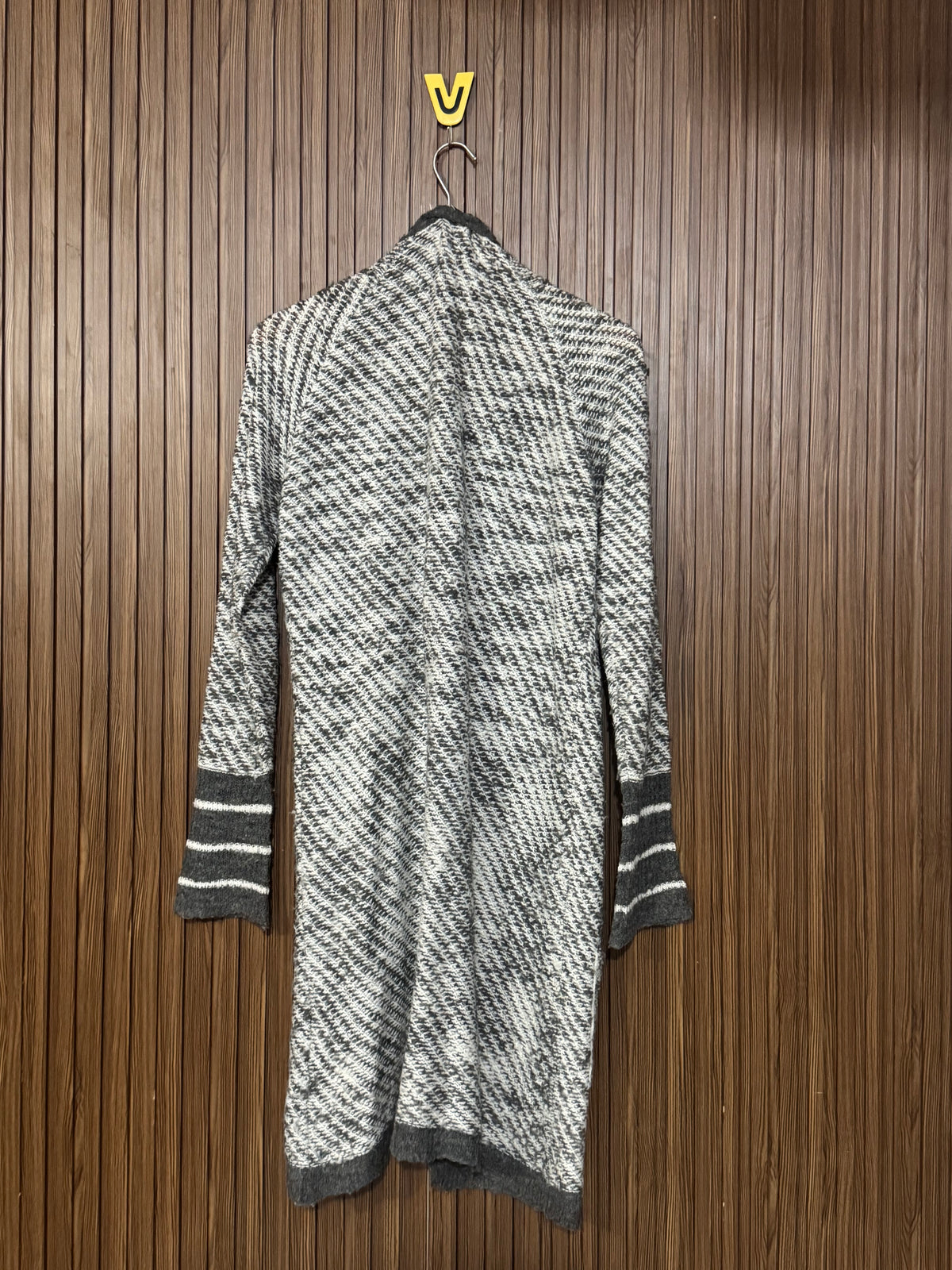 Chest Large Length 37 Button Knit Front Open