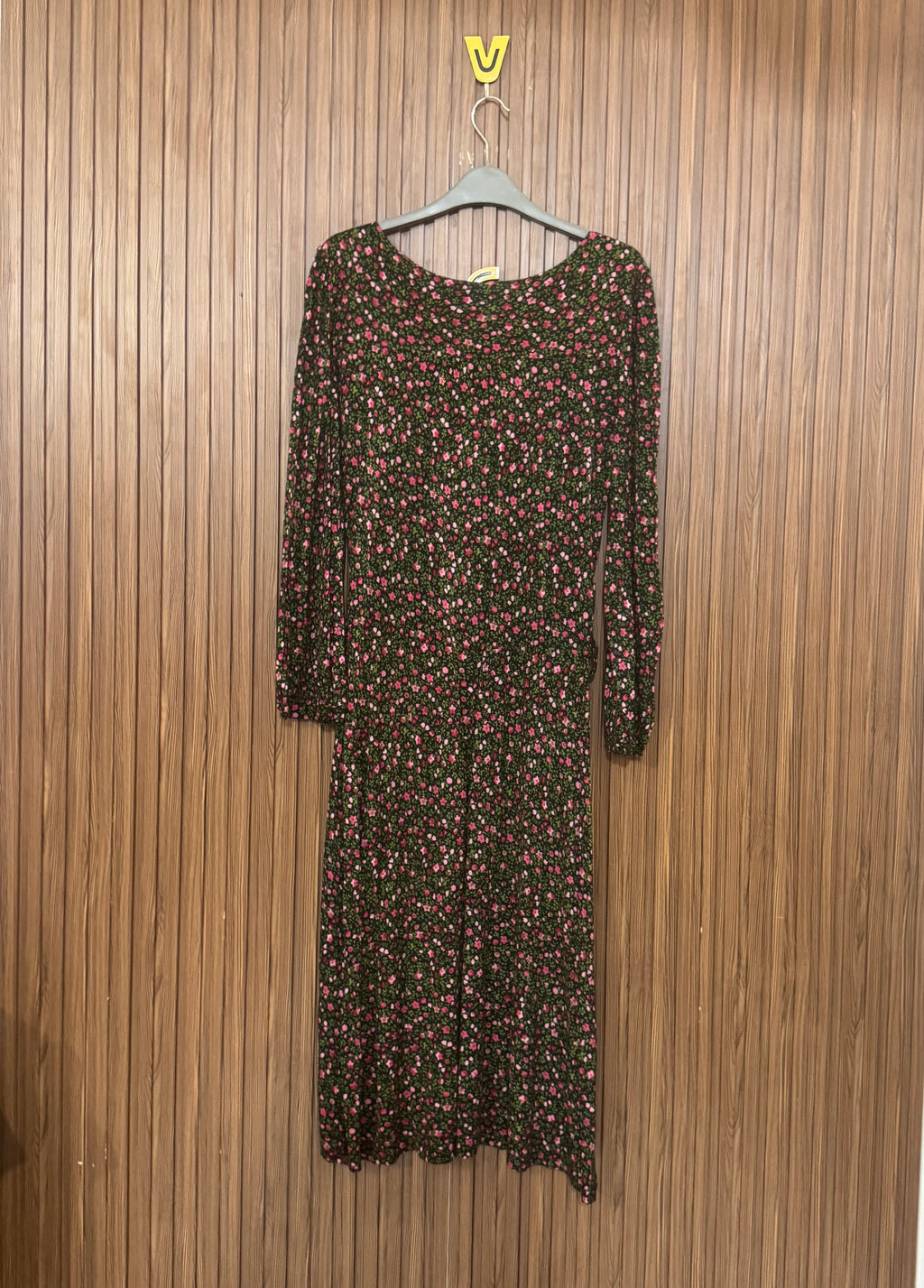 Chest 18 Length 46 Fabric Silk Modern Shine