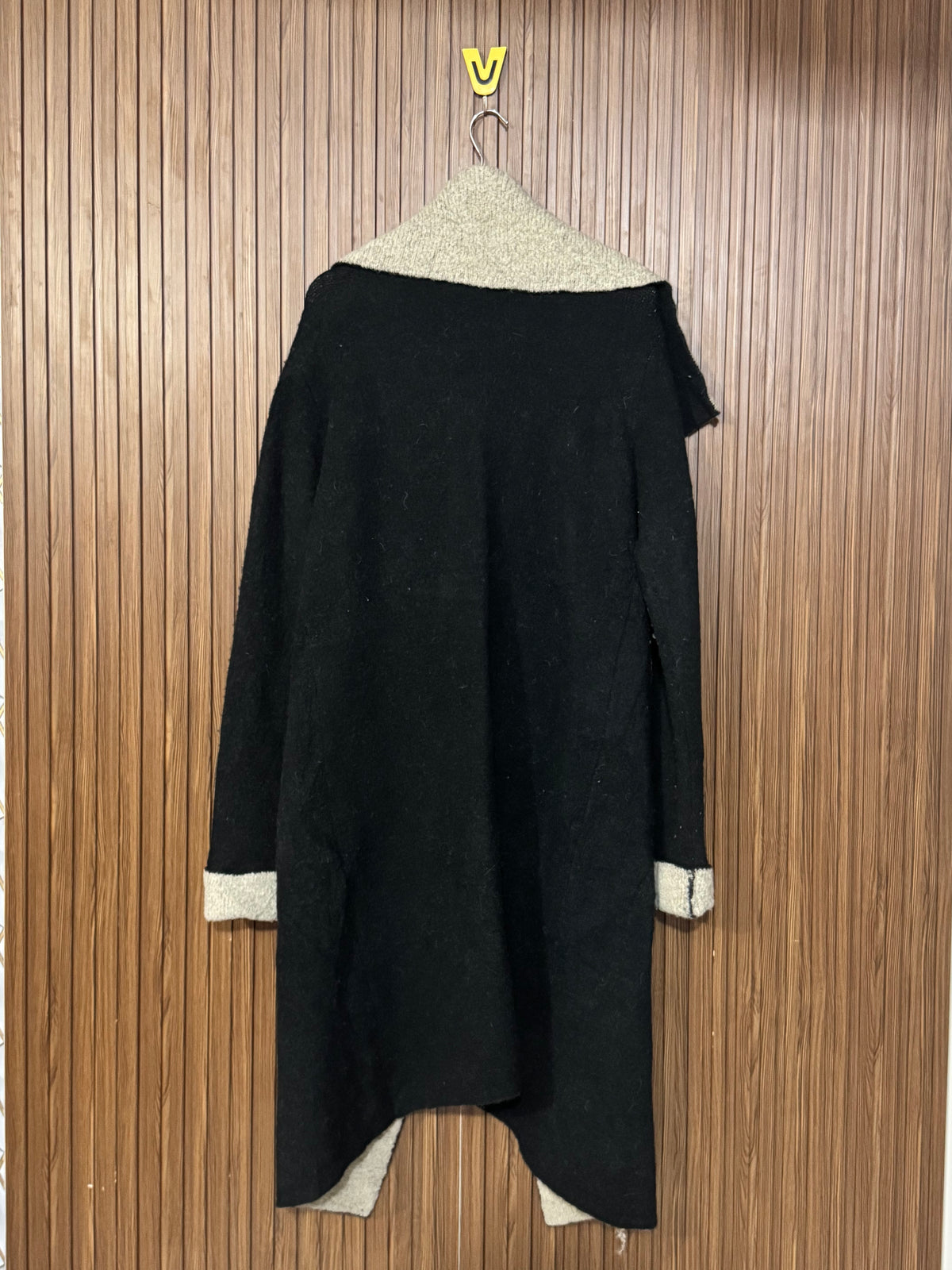 Chest Large Length 42 Belted Front Open