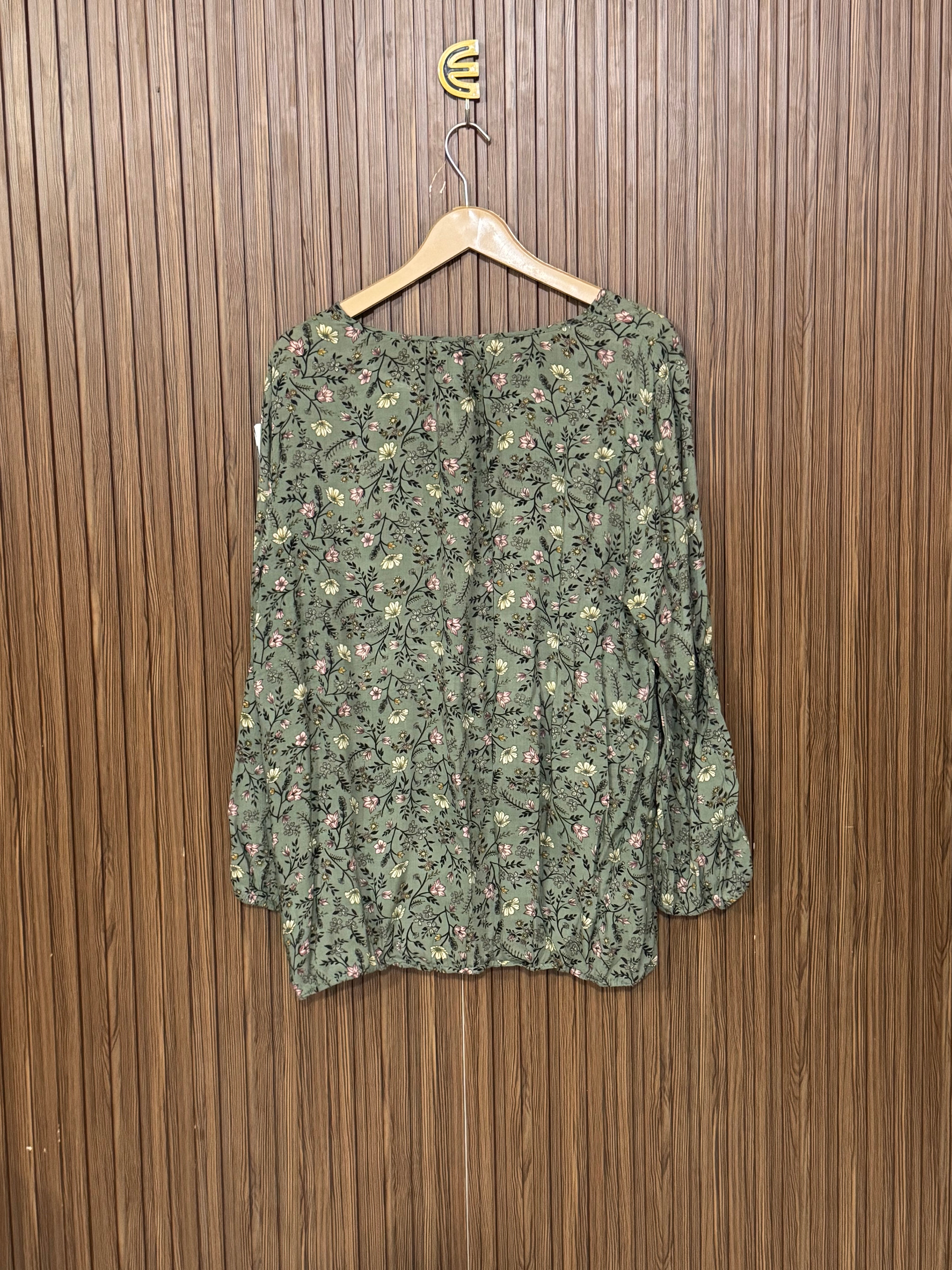 Chest 22 Length 28 Fabric Silk Full Sleeve Style
