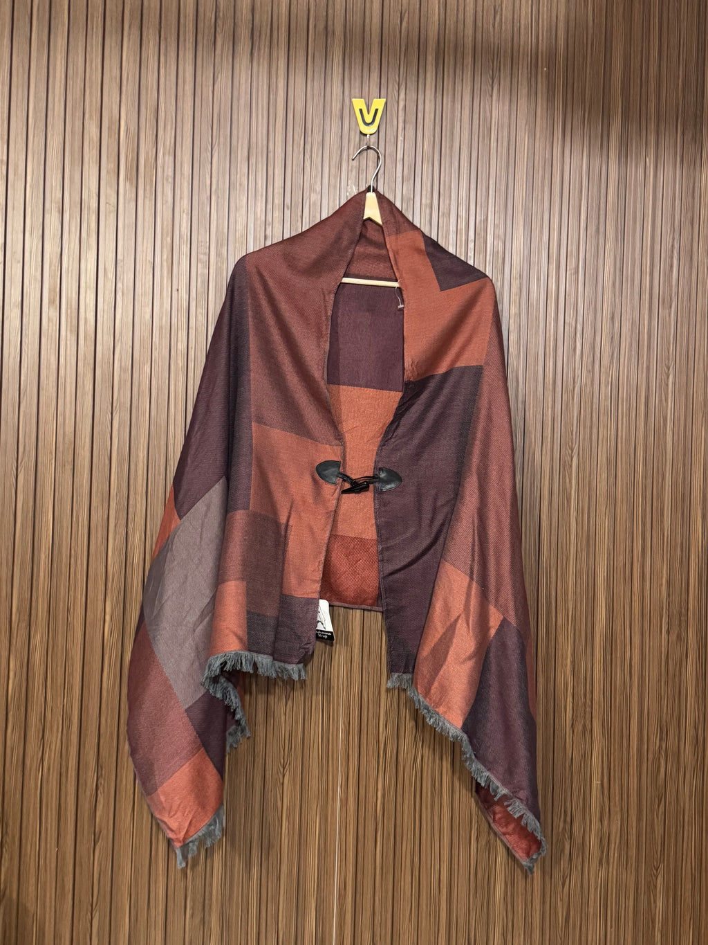 Western Pure Glow Shawl