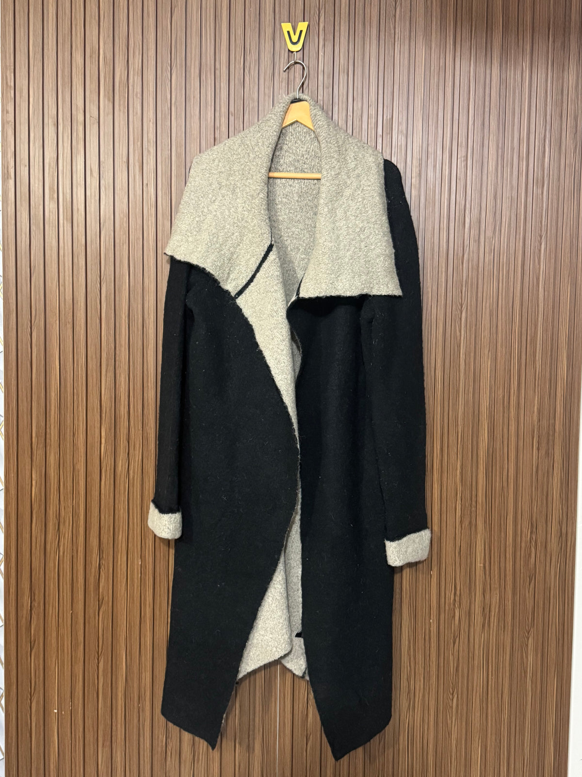 Chest Large Length 42 Belted Front Open