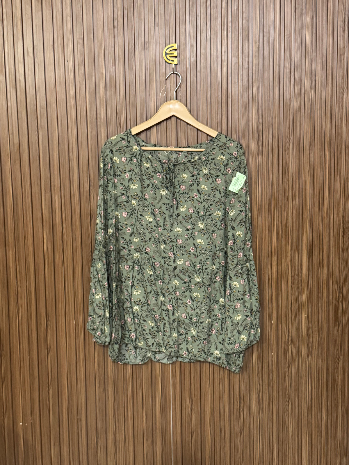 Chest 22 Length 28 Fabric Silk Full Sleeve Style