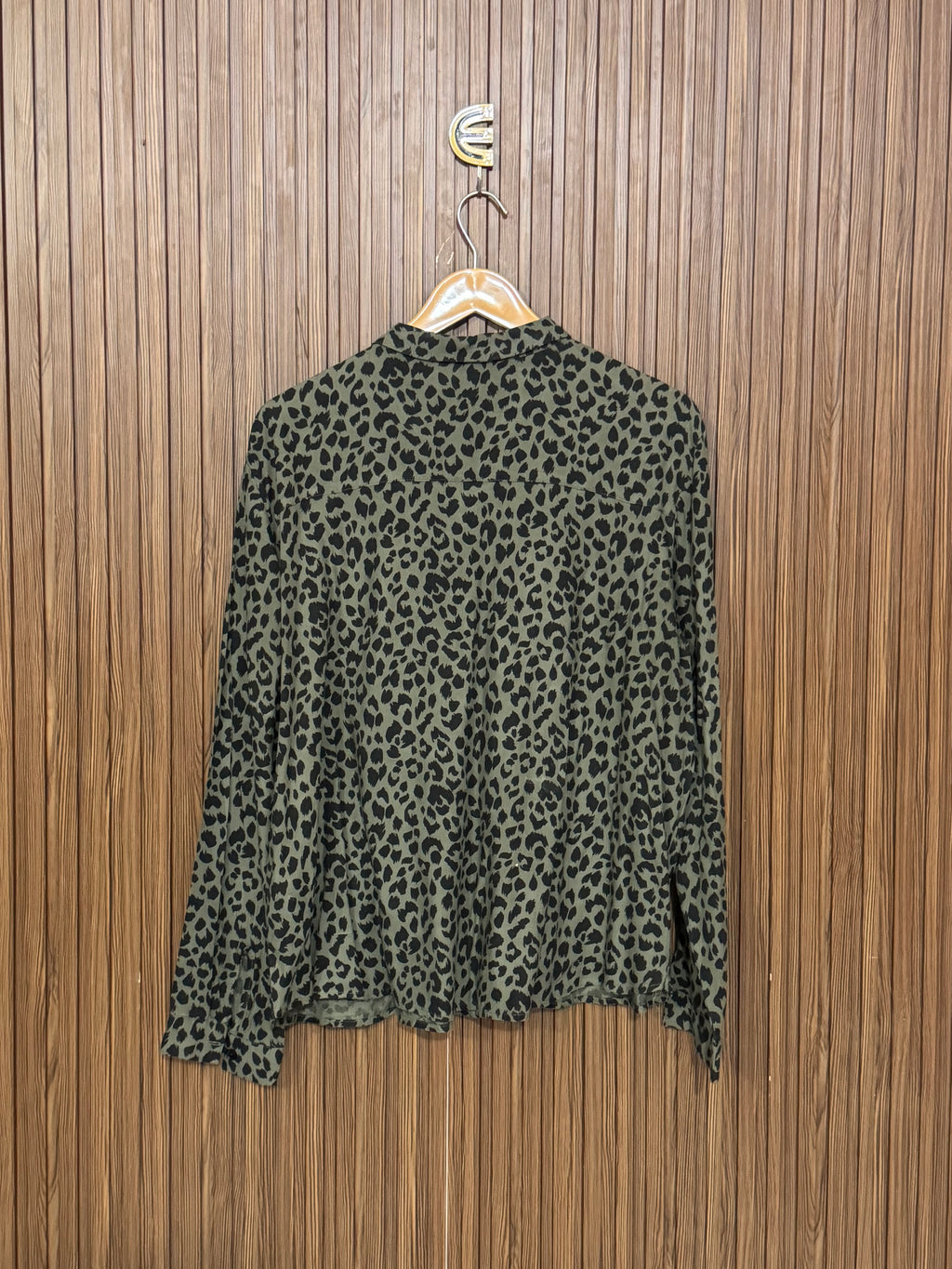 Chest 22 Length 24 Fabric Silk Pretty Top