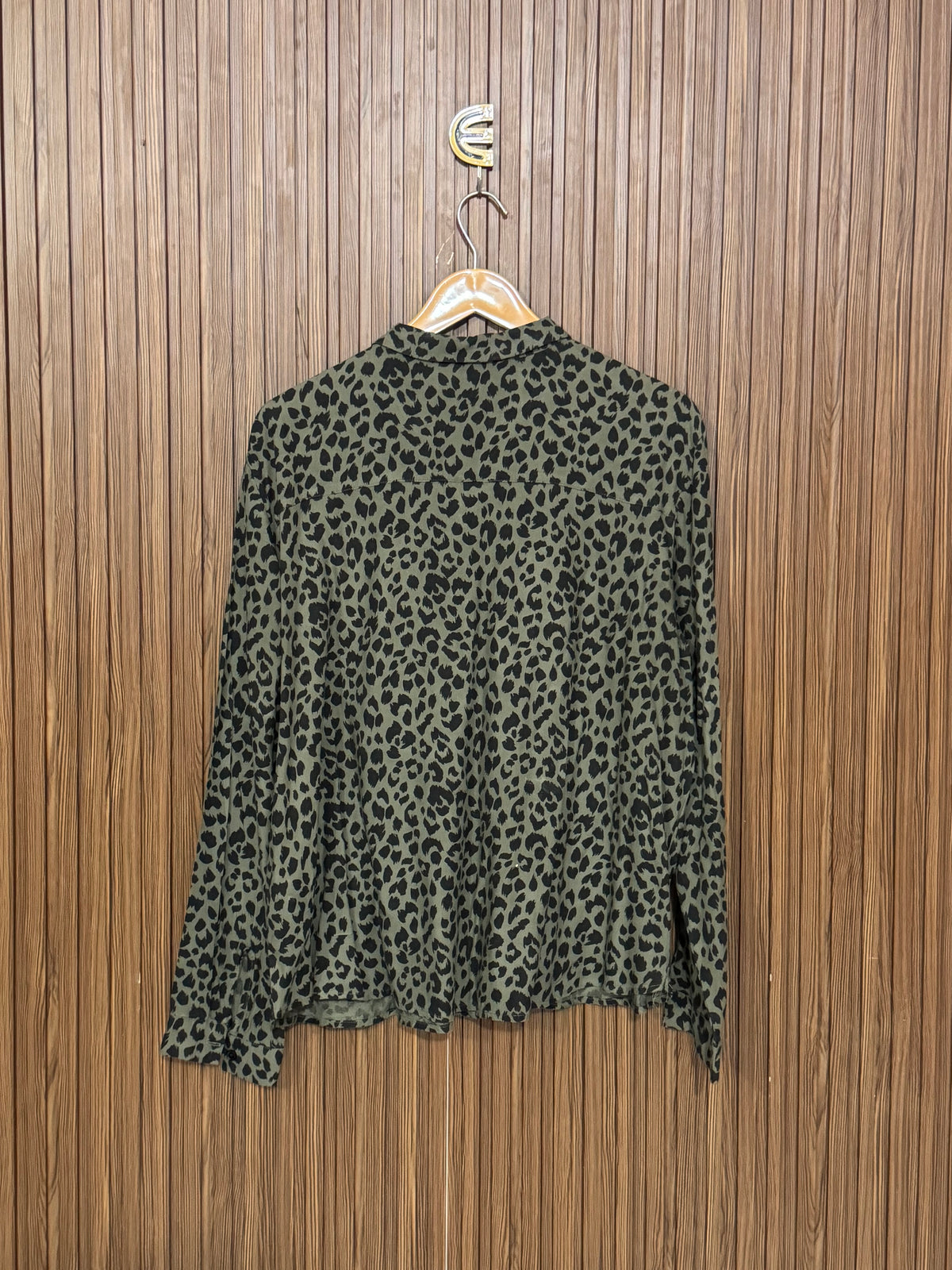Chest 22 Length 24 Fabric Silk Pretty Top