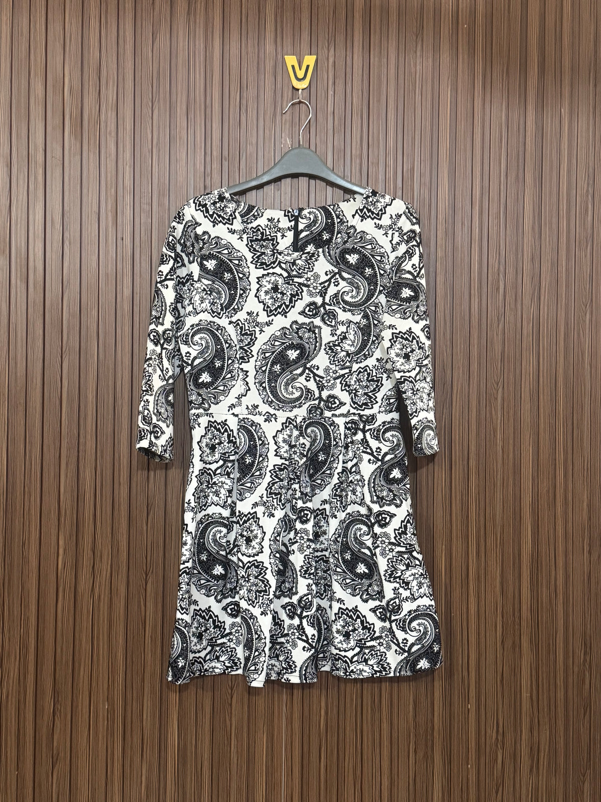 Chest 18 Length 31 Fabric Silk Modern Wave