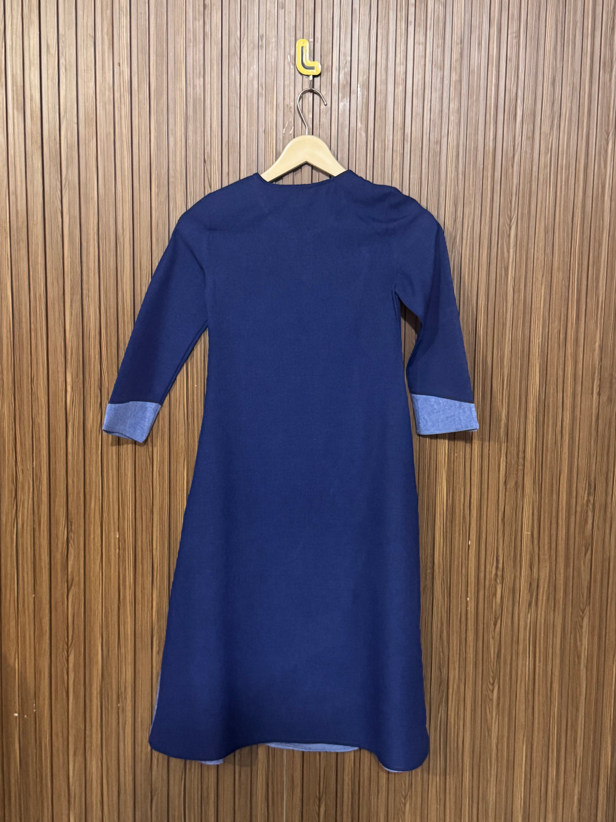 Chest 12 Length 38 Fabric Silk Dream Shine