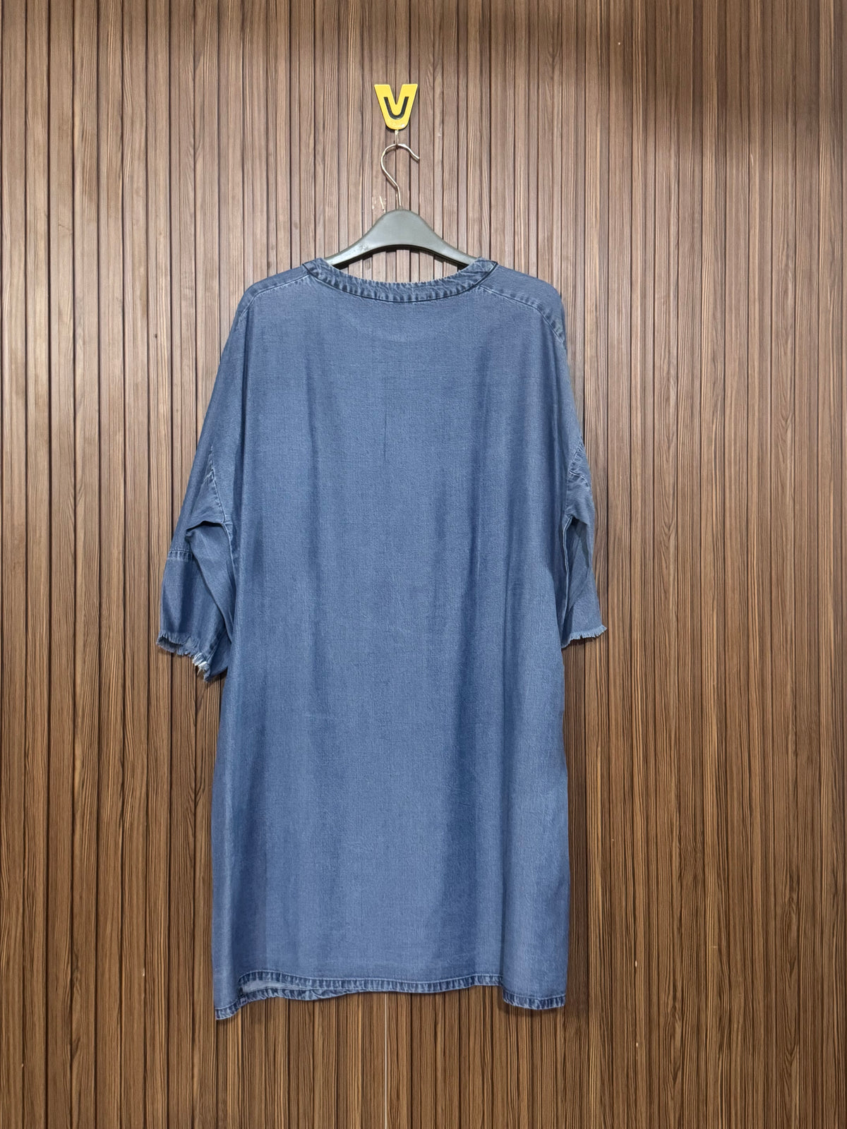 Chest 18 Length 36 Fabric Silk Modern Grace
