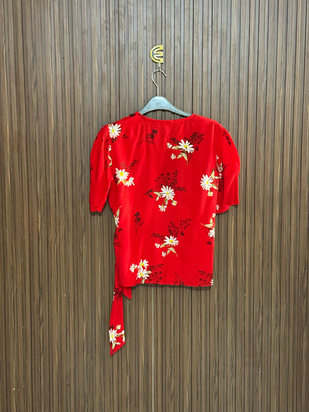 Chest 18 length 22 Fabric Nylon Red Floral