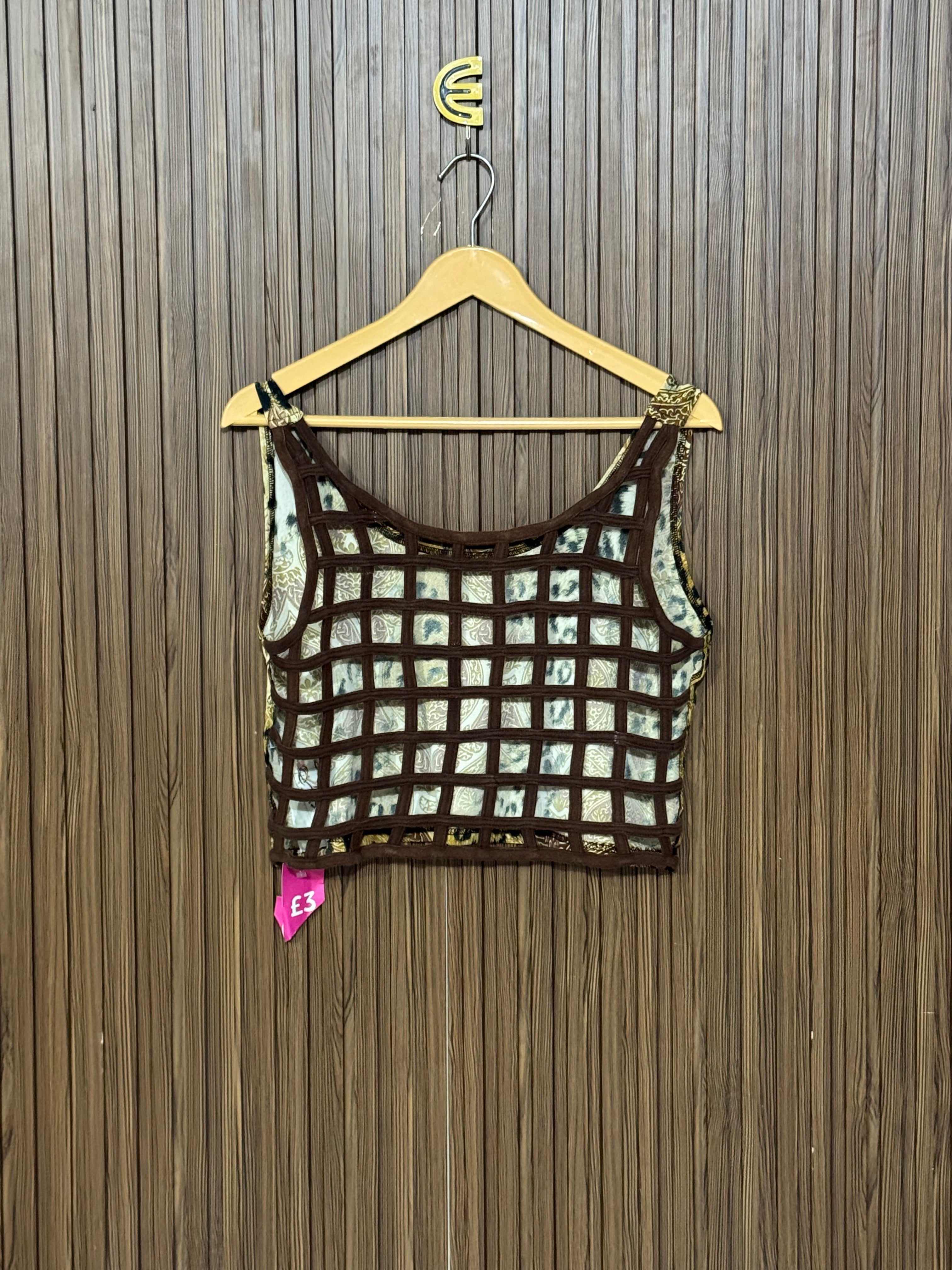 Chest 16 Length 16 Luna Fit crop top