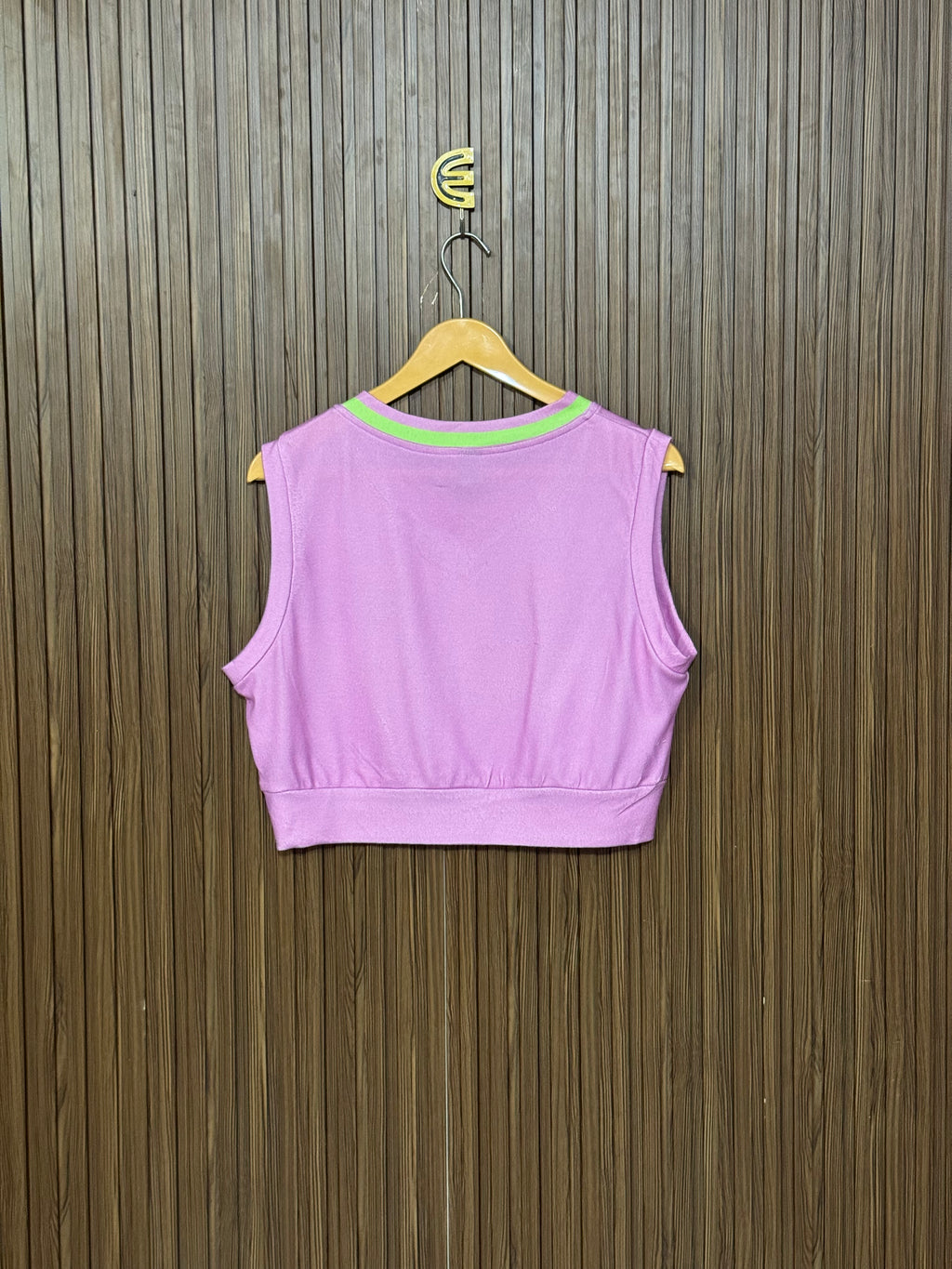 Chest 19 Length 16 Rosie Style crop top