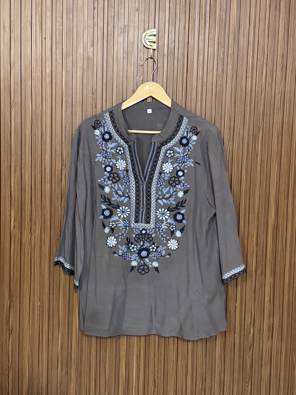 Chest 19 Length 26 Fabric Shifon Chic Top