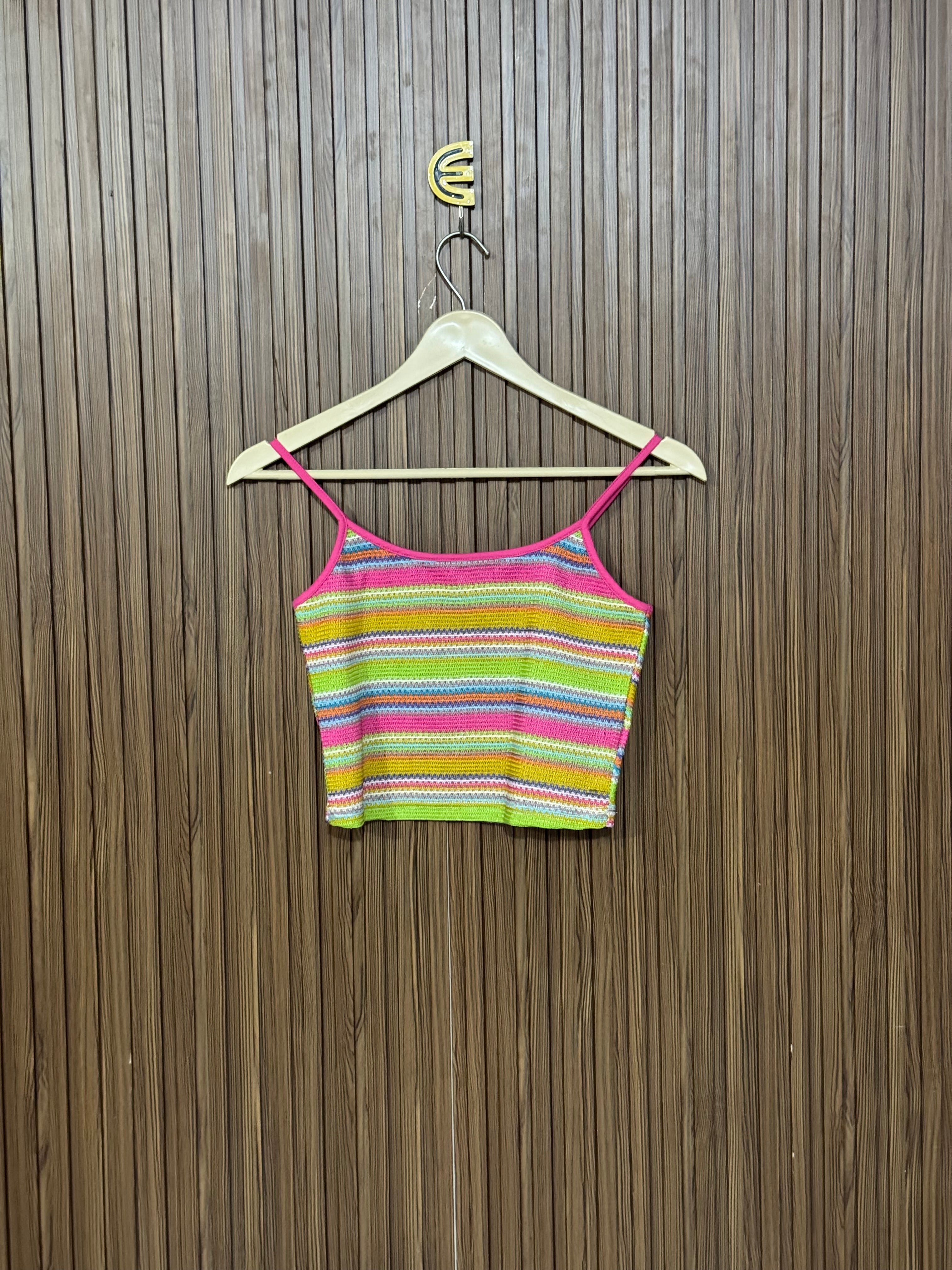 Chest 13 Length 14 Urban Style crop top