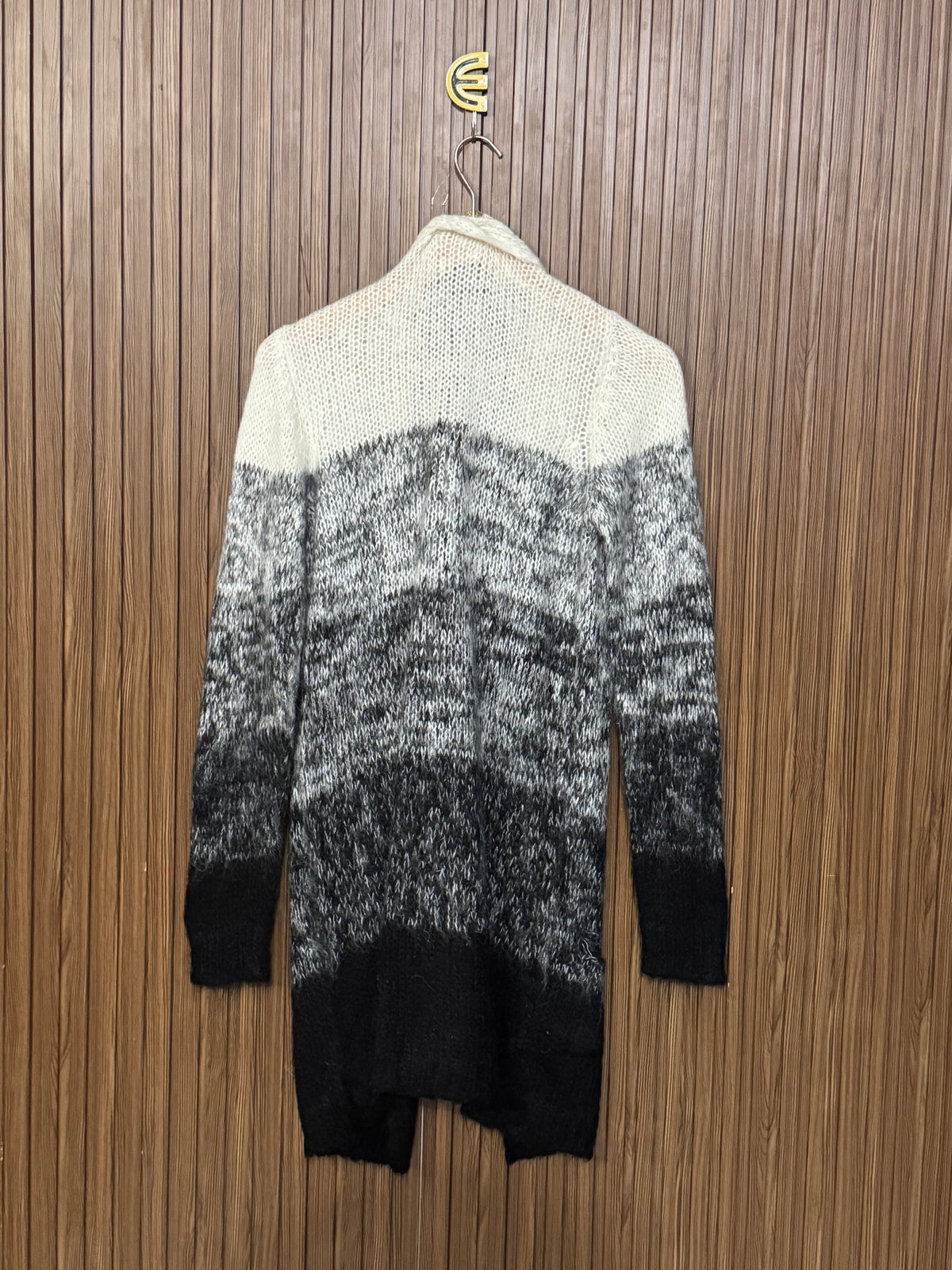 Chest Large Length 33 Fine Sweater